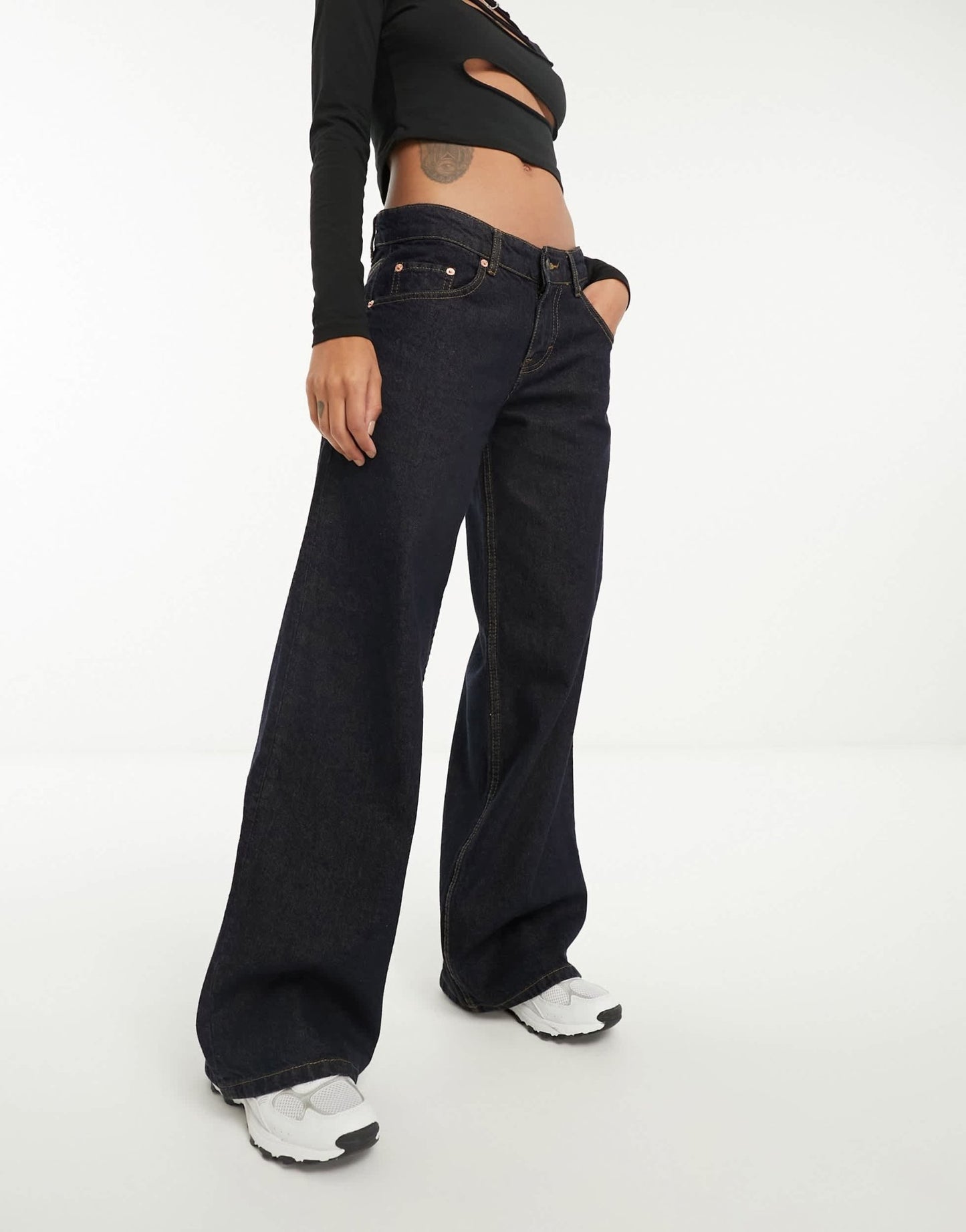 Motel roomy wide leg low rise jeans in indigo - ASOS Sample Sale EU Store