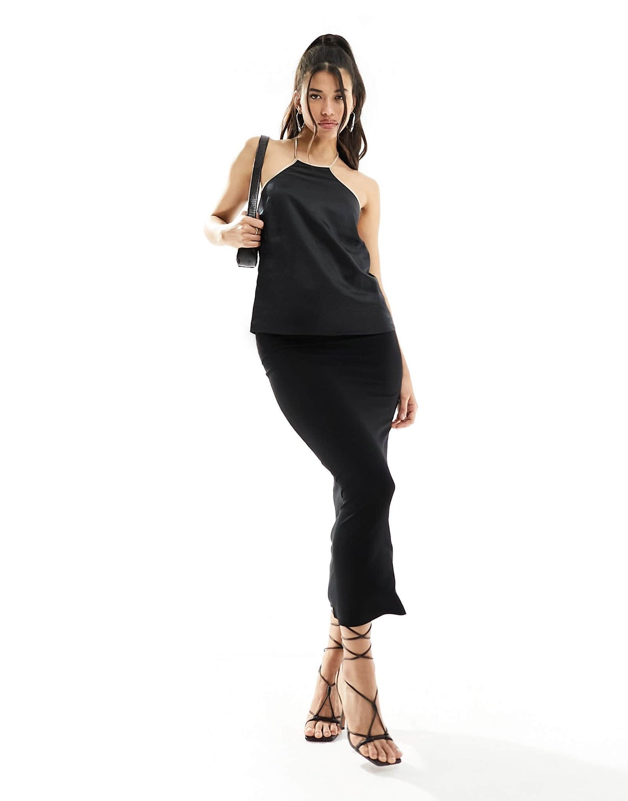 NA - KD contrast detailed halter neck top in black - ASOS Sample Sale EU Store