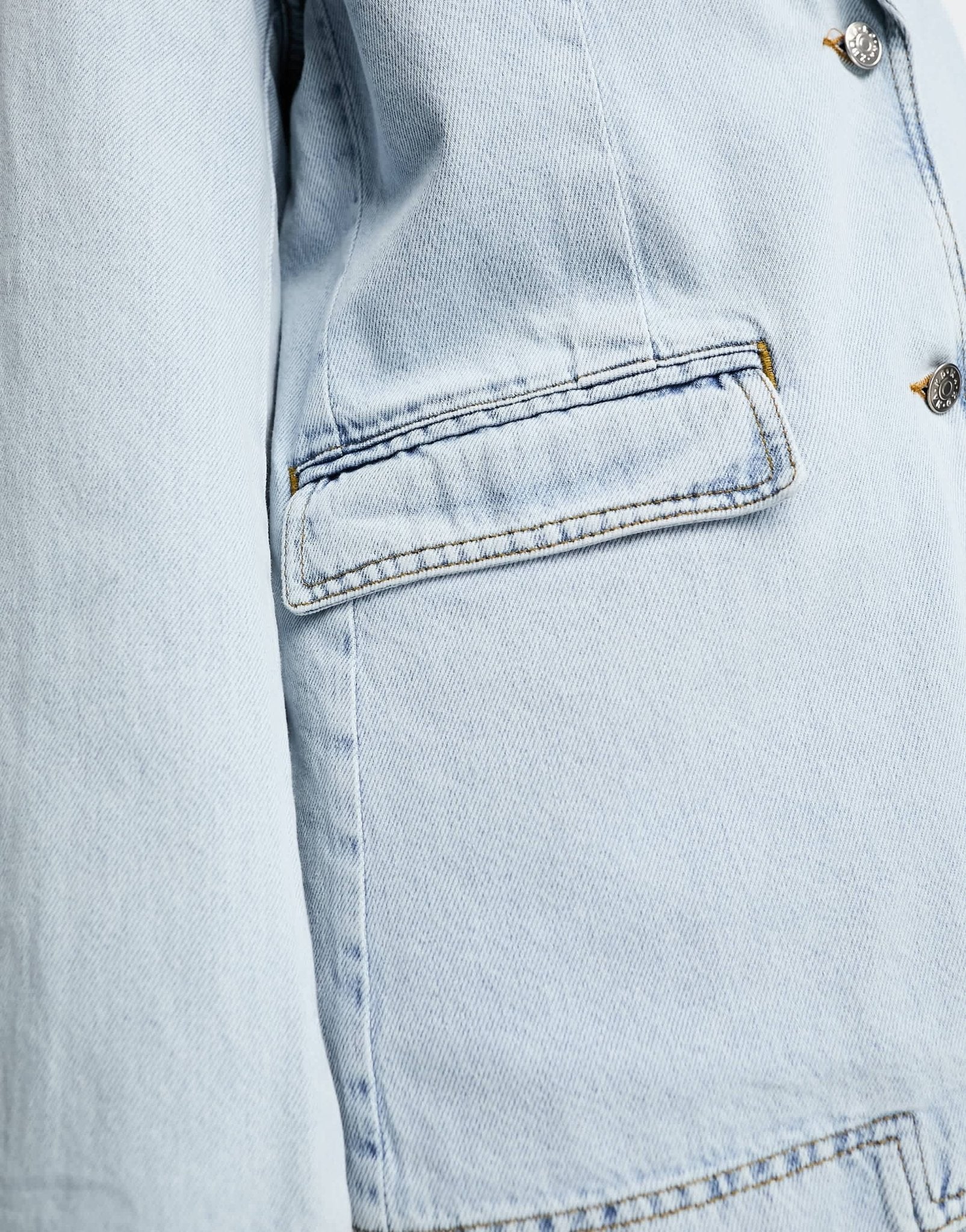 NA - KD denim blazer in light blue wash - ASOS Sample Sale EU Store