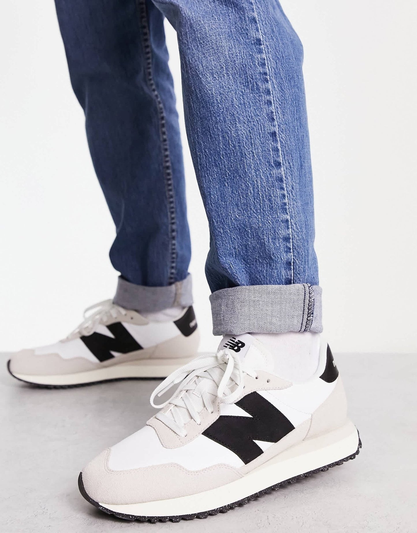New Balance 237 trainers in white and black - ASOS Sample Sale EU Store