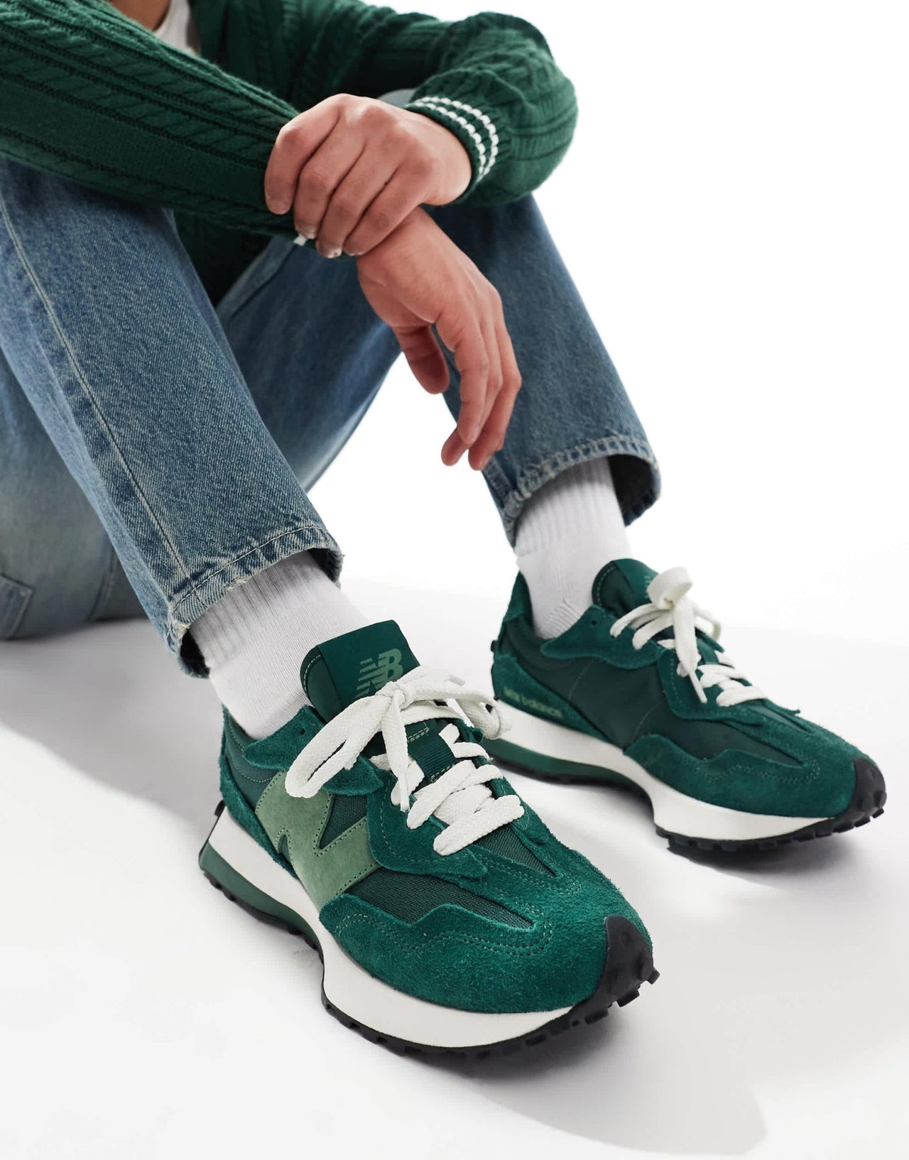 New Balance 327 trainers in dark green - ASOS Sample Sale EU Store