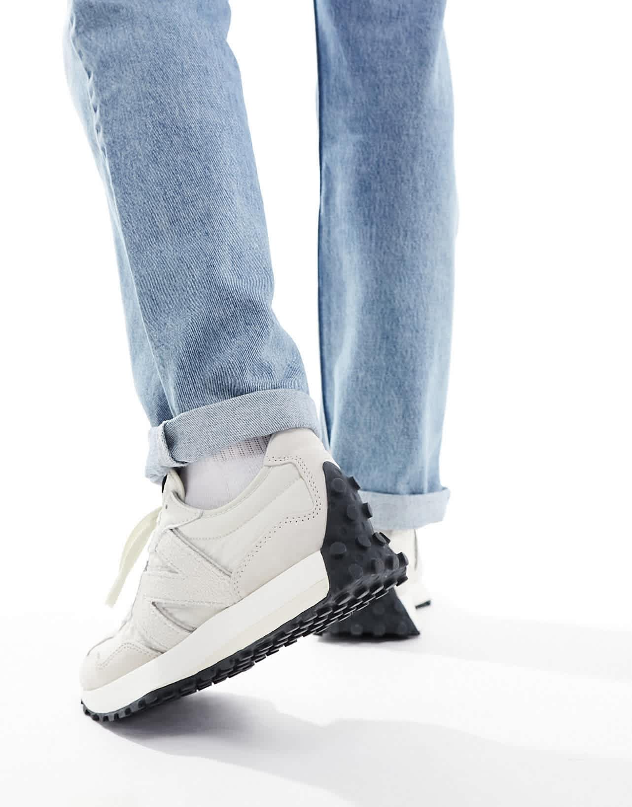 New Balance 327 trainers in oatmeal - ASOS Sample Sale EU Store