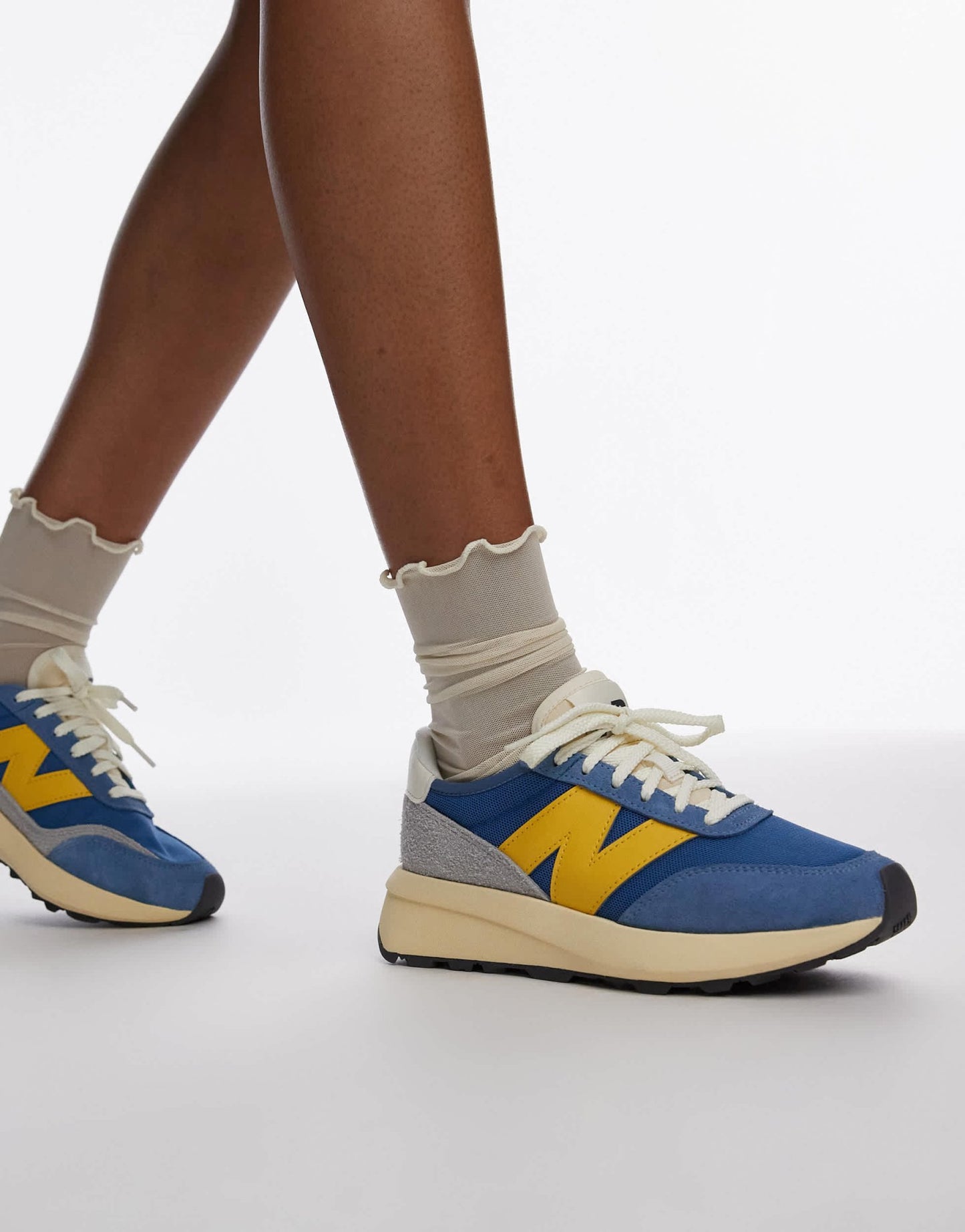 New Balance 370 trainers in blue and yellow - ASOS Sample Sale EU Store