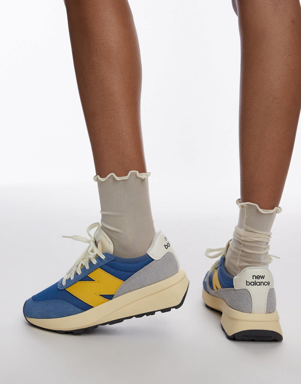 New Balance 370 trainers in blue and yellow - ASOS Sample Sale EU Store