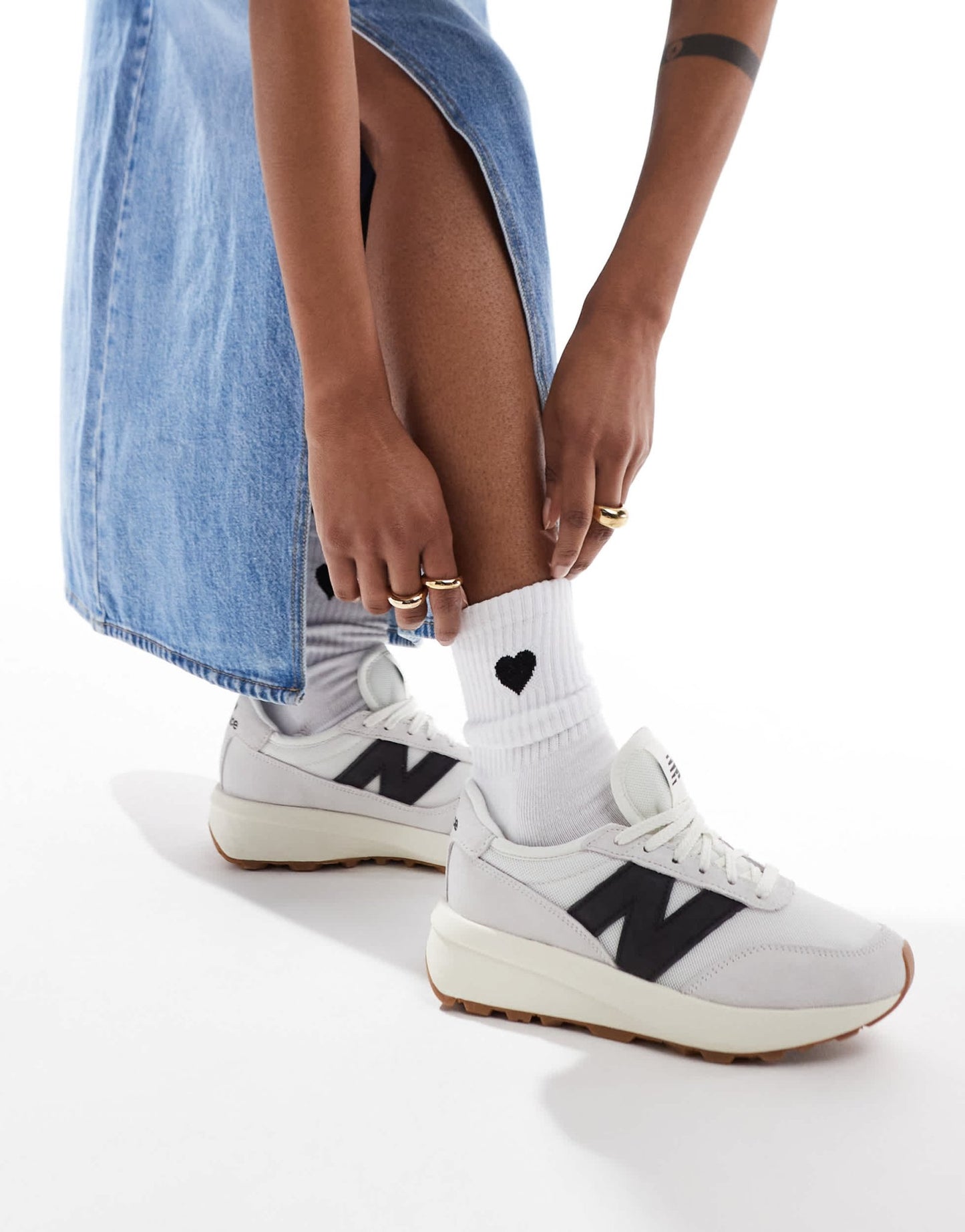 New Balance 370 trainers in off white and black - ASOS Sample Sale EU Store