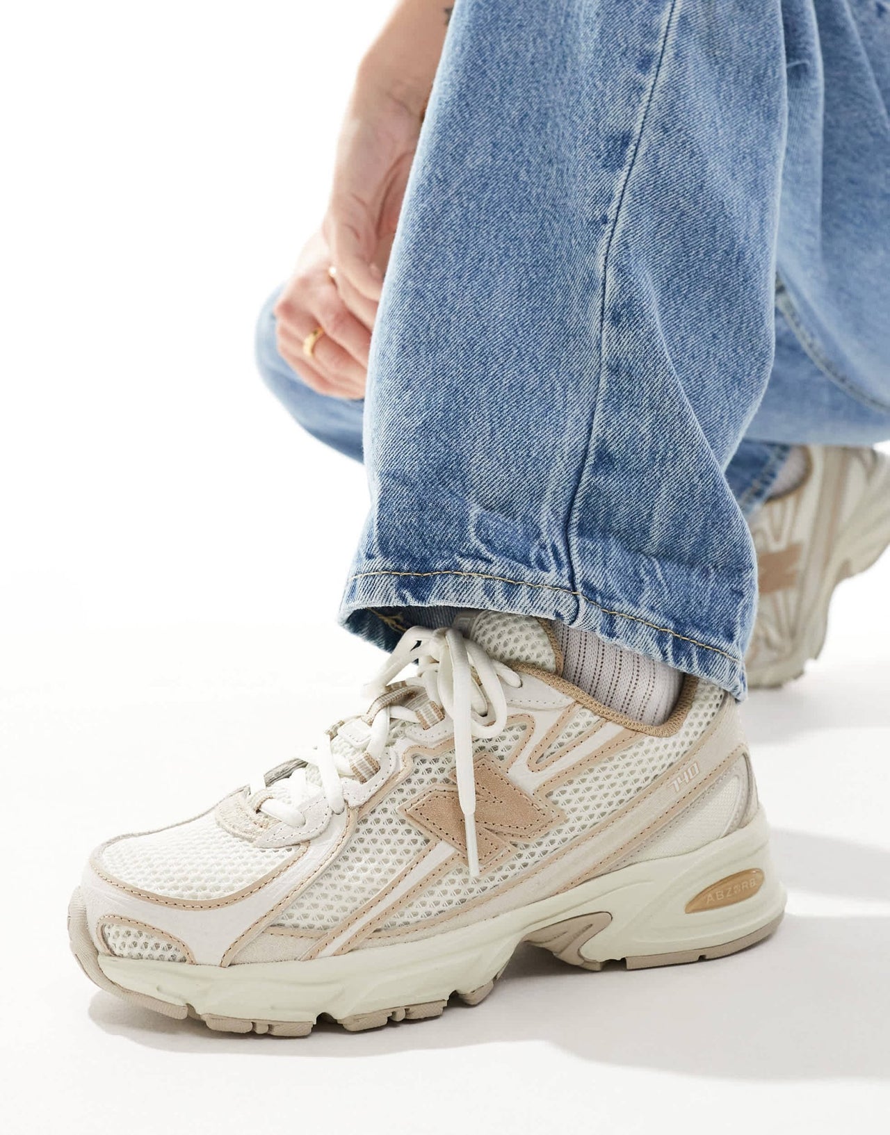 New Balance 740 trainers in beige and tan - ASOS Sample Sale EU Store