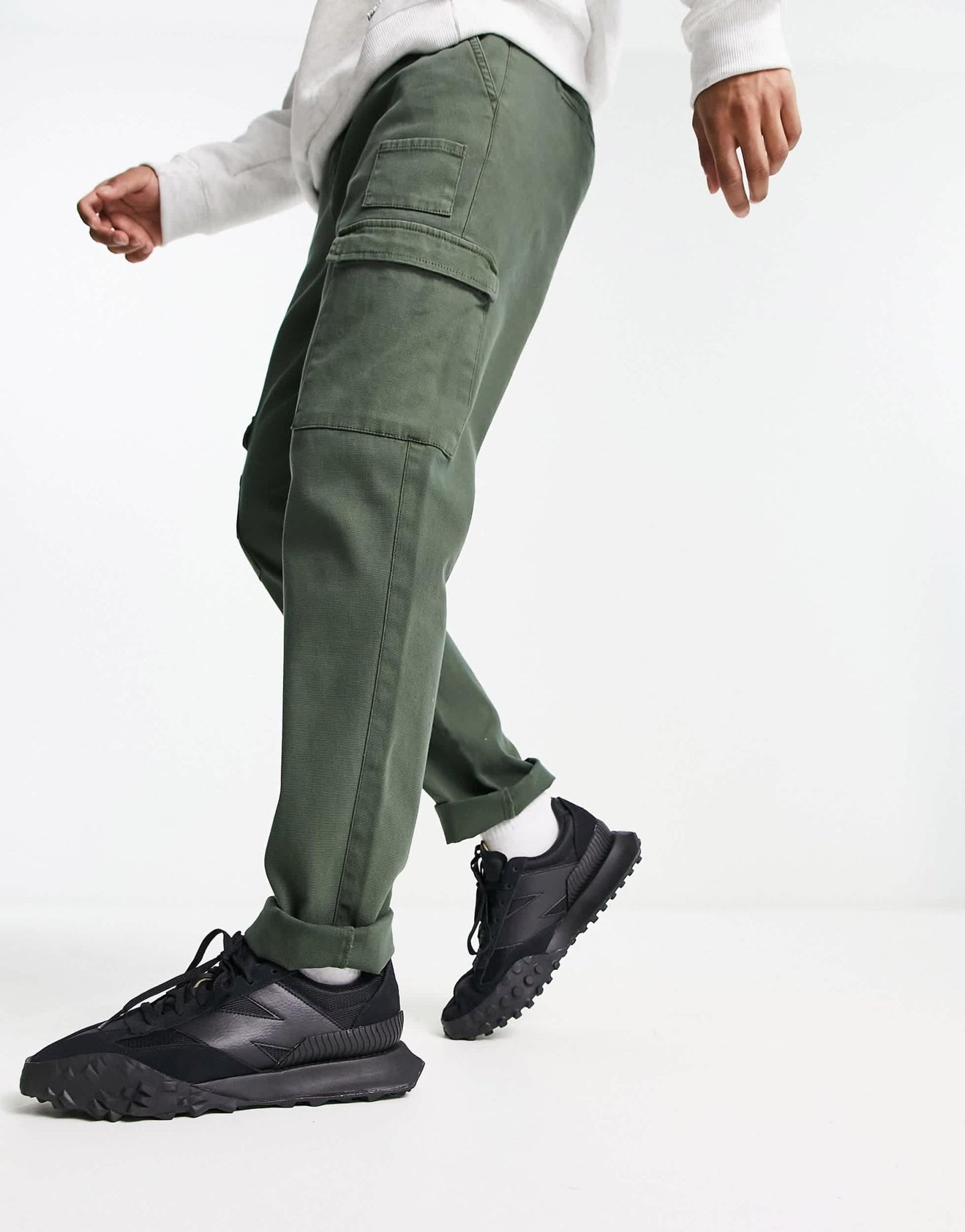 New Balance XC72 trainers in triple black - ASOS Sample Sale EU Store