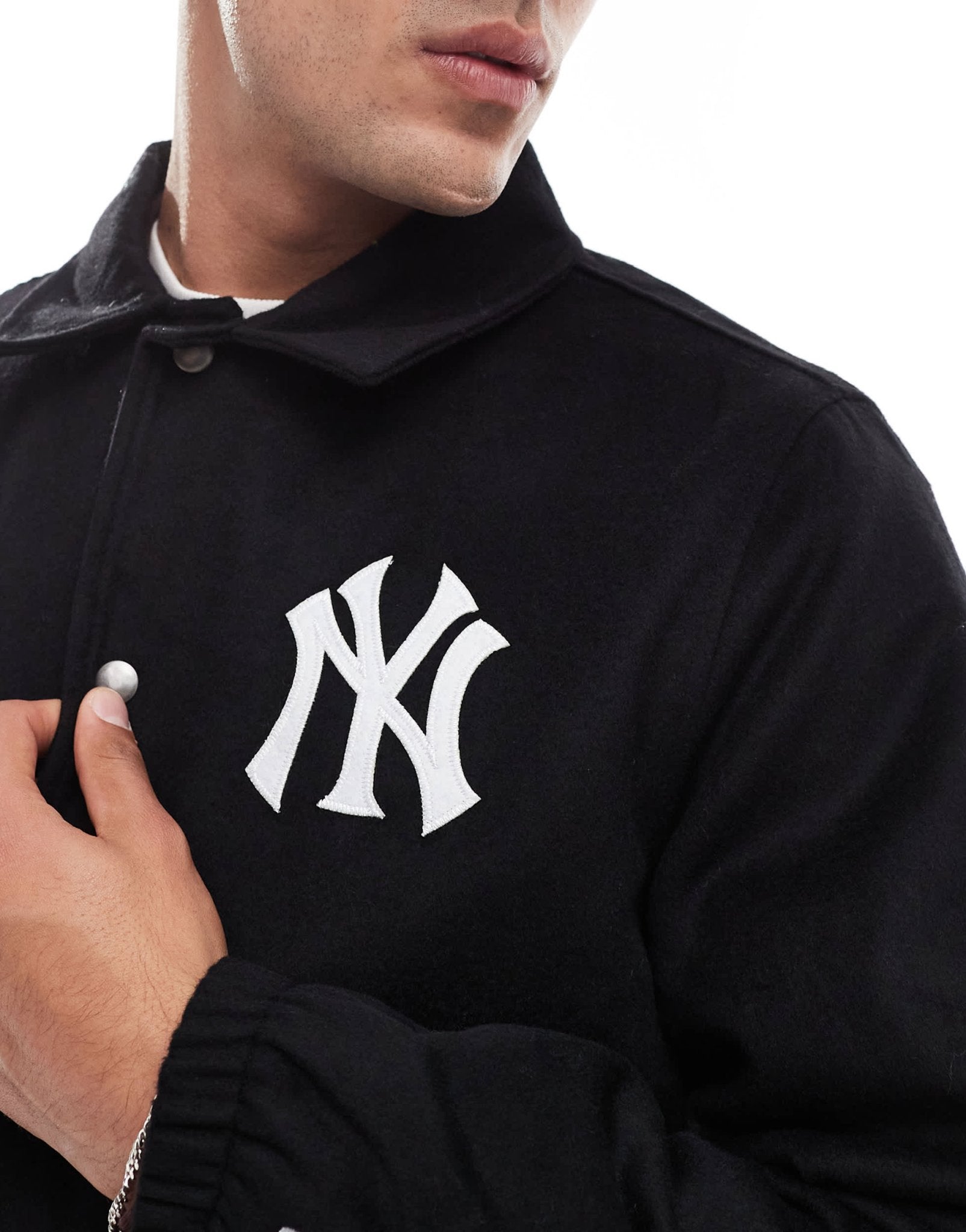 New Era New York Yankees coach jacket in black - ASOS Sample Sale EU Store