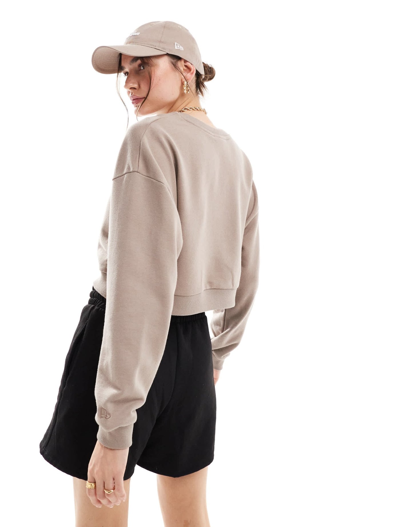 New Era NY Yankees embroidered logo sweatshirt in beige - ASOS Sample Sale EU Store