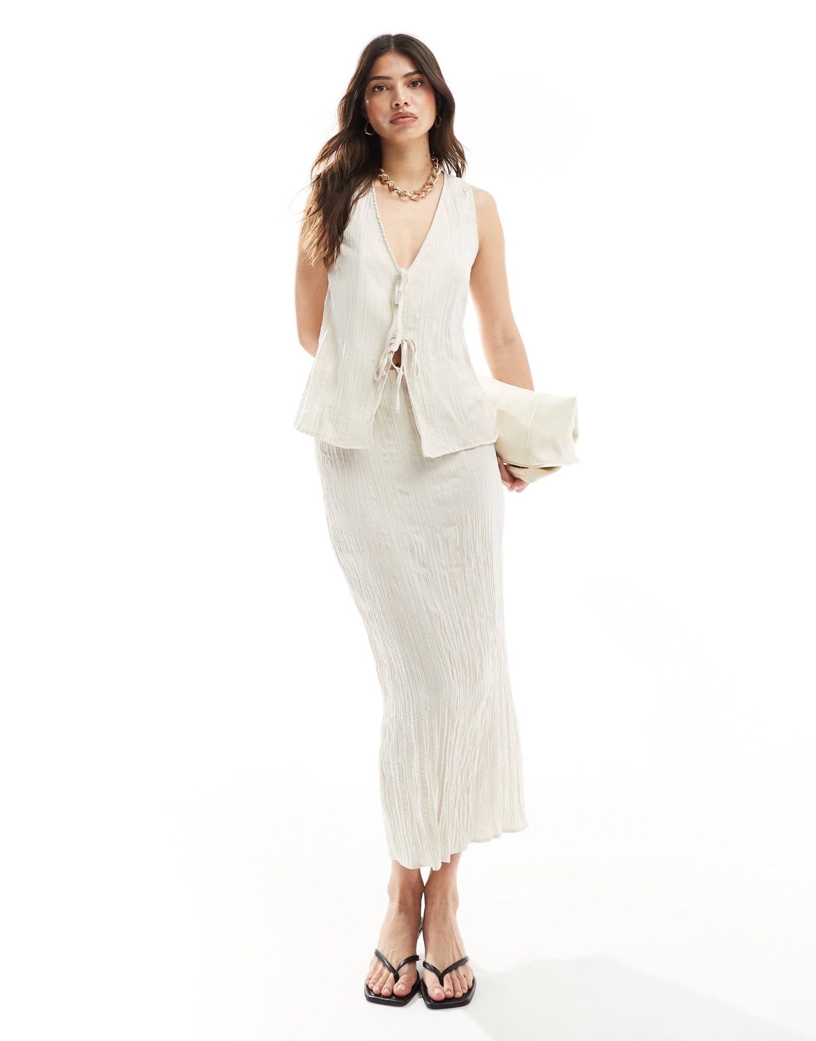 New Look co - ord crinkle midaxi skirt in cream - ASOS Sample Sale EU Store
