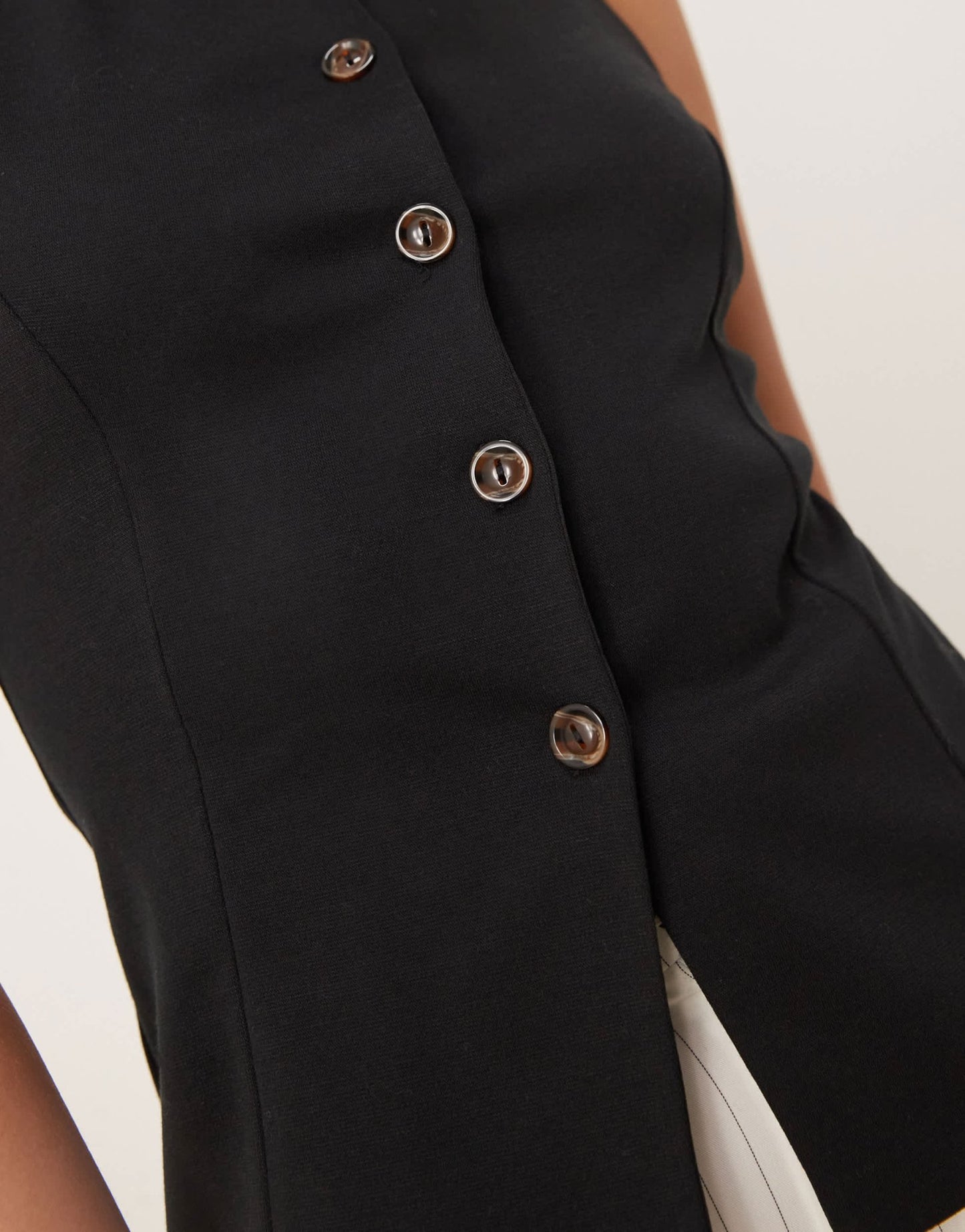 New Look crew neck button down jersey waistcoat in black - ASOS Sample Sale EU Store