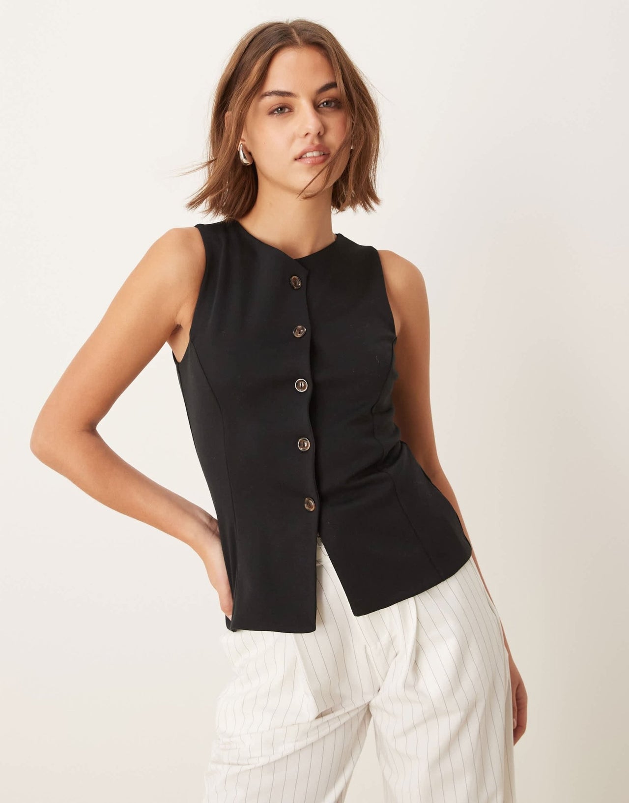 New Look crew neck button down jersey waistcoat in black - ASOS Sample Sale EU Store