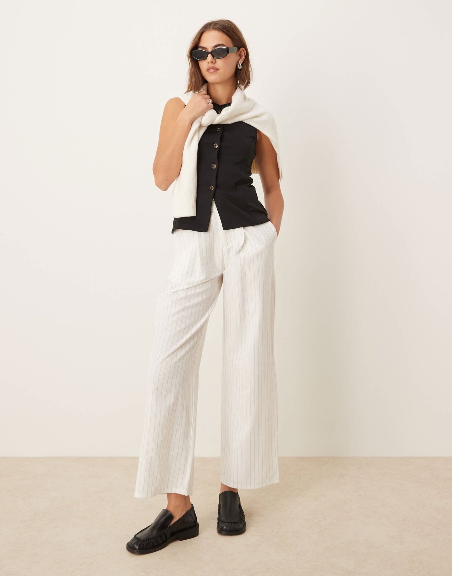 New Look crew neck button down jersey waistcoat in black - ASOS Sample Sale EU Store