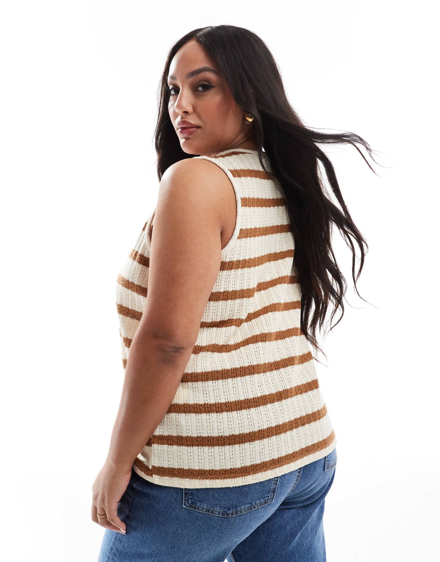 New Look Curve tie front knitted vest in cream and brown - ASOS Sample Sale EU Store