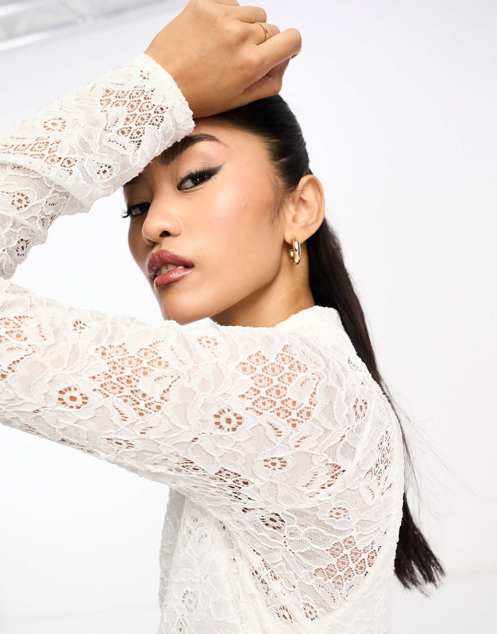 New Look lace long sleeve shirt in cream - ASOS Sample Sale EU Store