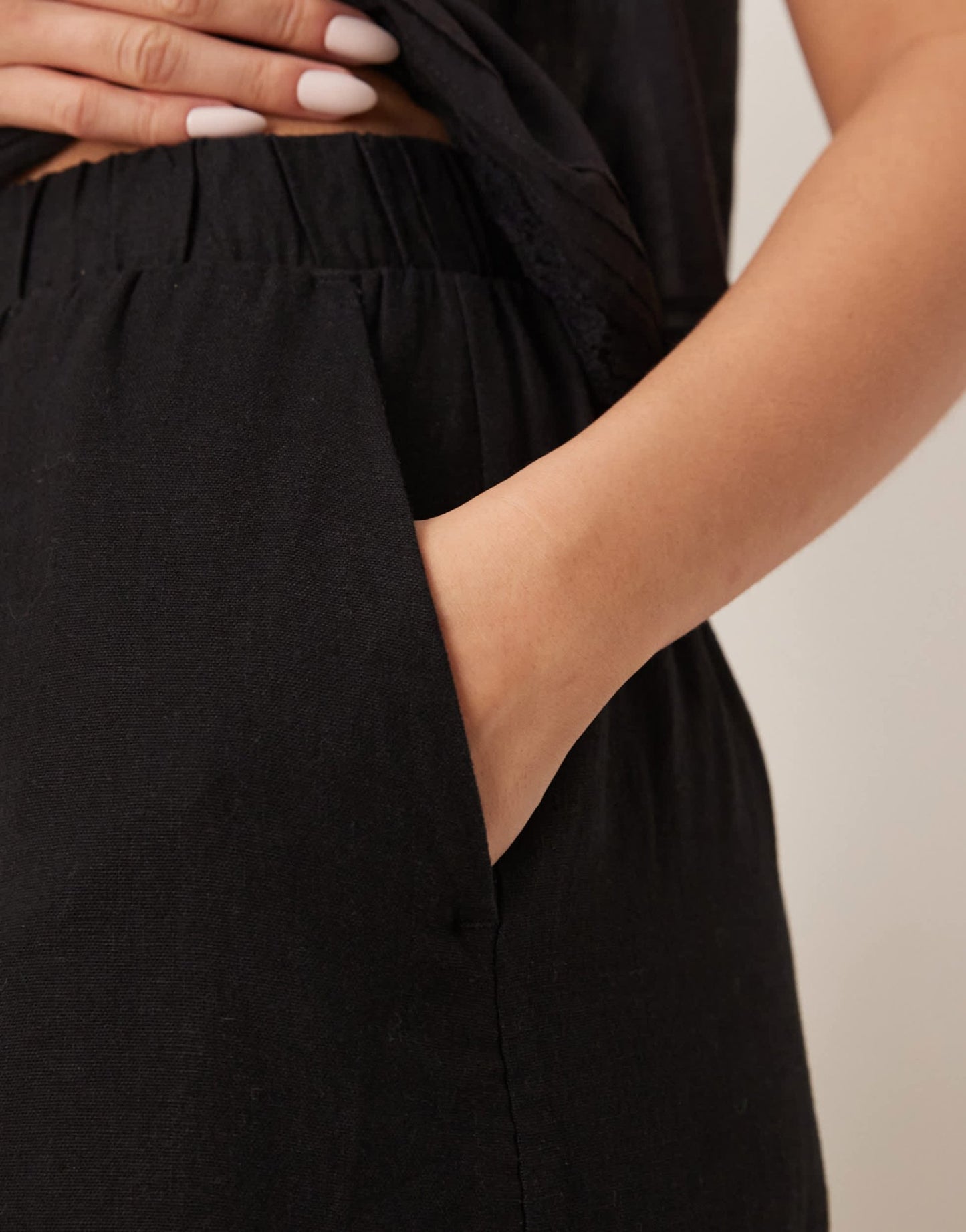 New Look linen cropped trousers in black - ASOS Sample Sale EU Store