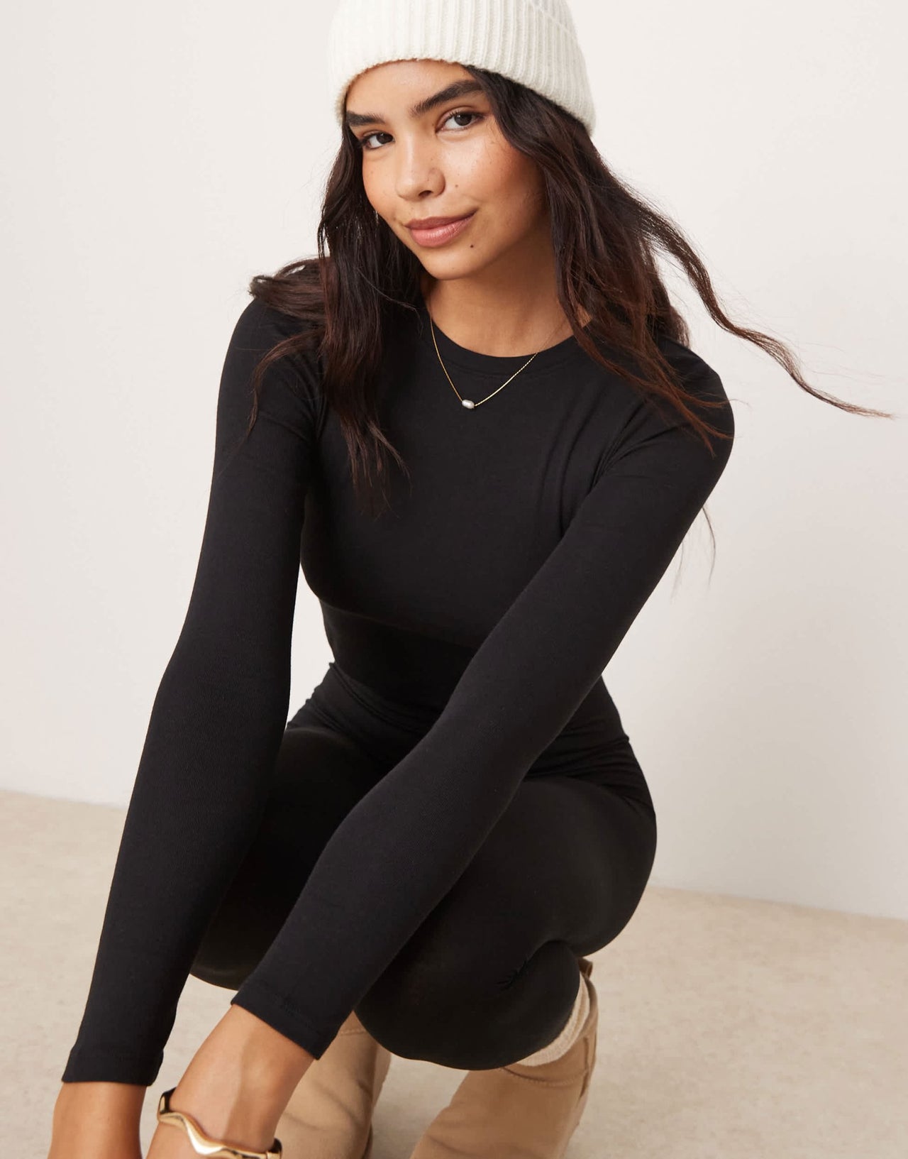 New Look long sleeve crew neck top in black - ASOS Sample Sale EU Store