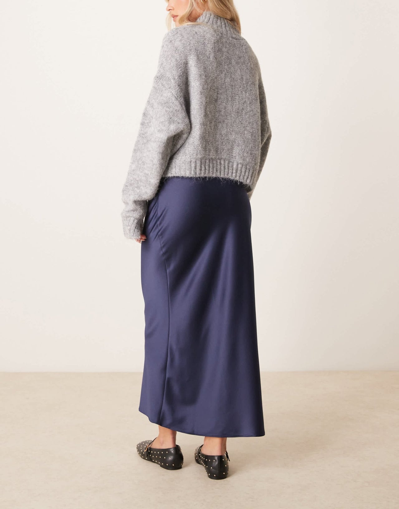 New Look Petite satin midi bias skirt in navy - ASOS Sample Sale EU Store