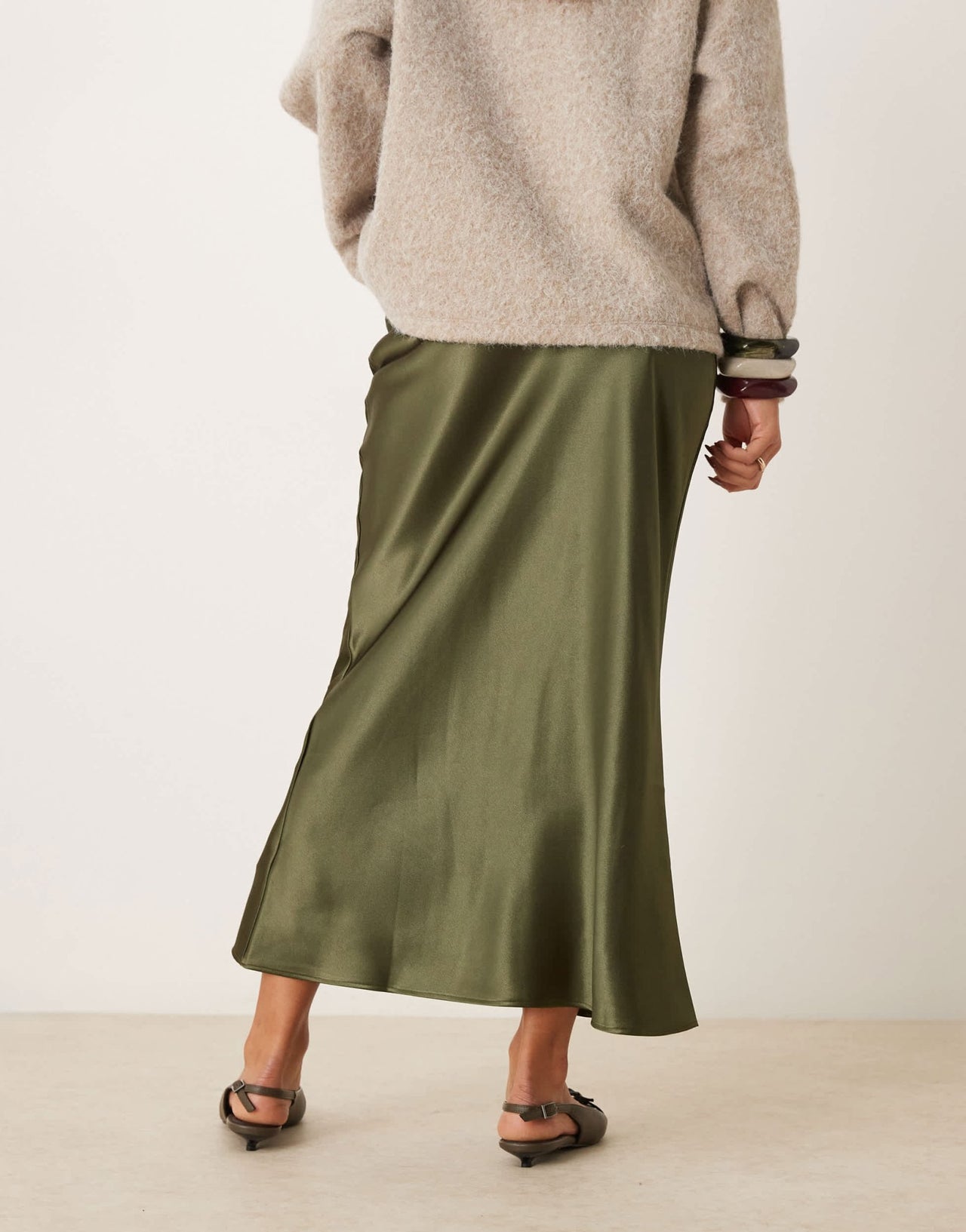 New Look satin midi bias skirt in khaki - ASOS Sample Sale EU Store