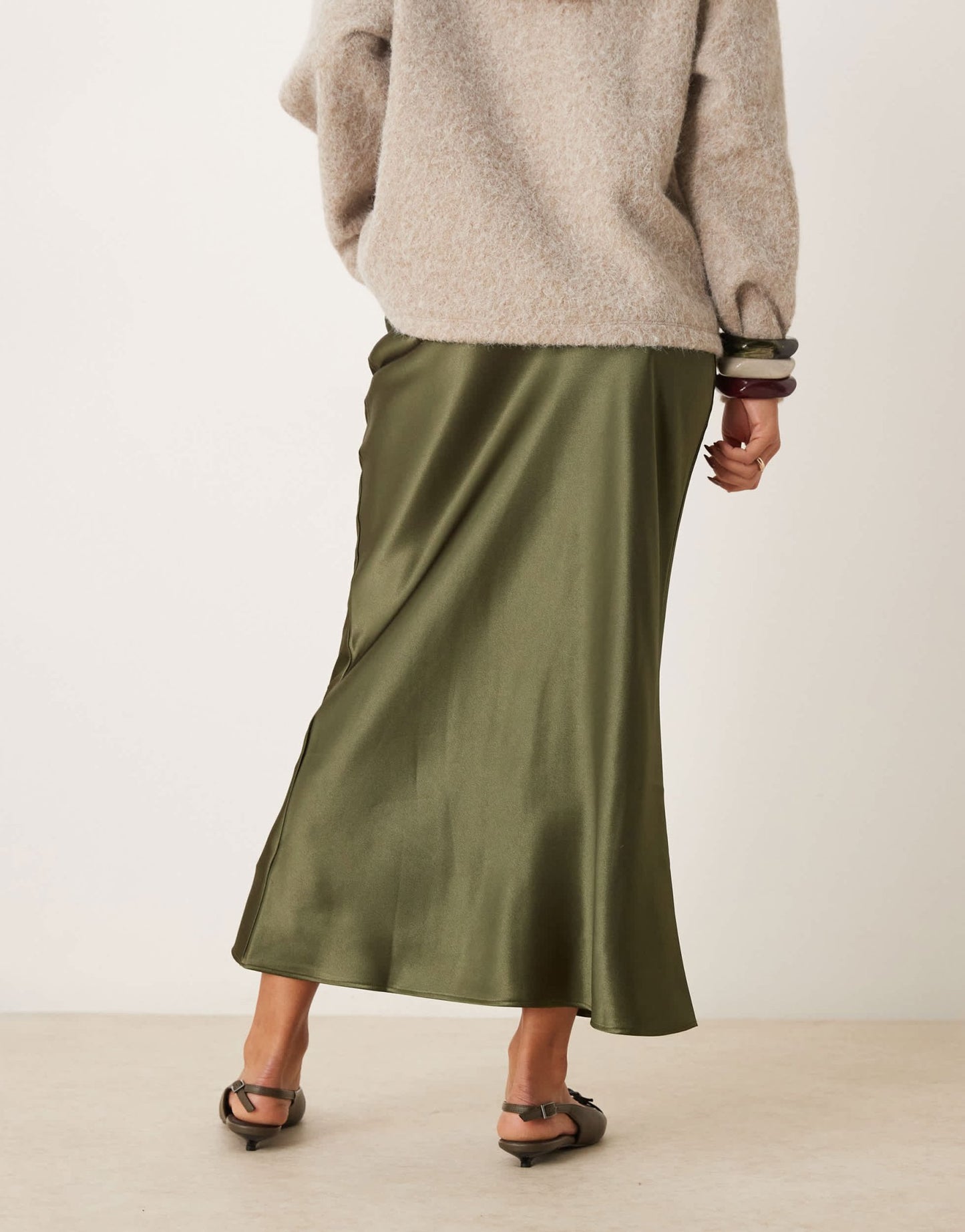 New Look satin midi bias skirt in khaki - ASOS Sample Sale EU Store