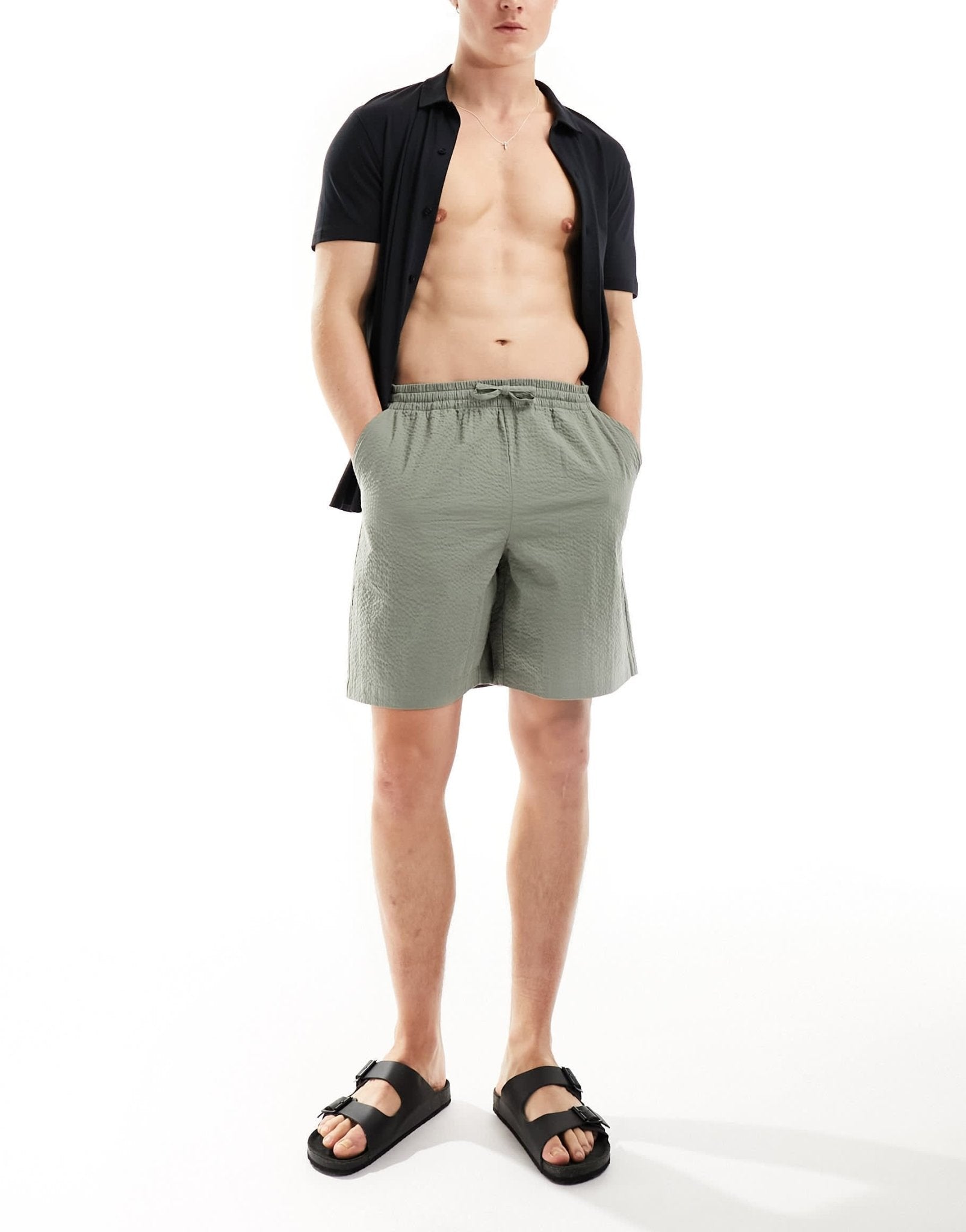New Look seersucker shorts in light khaki - ASOS Sample Sale EU Store