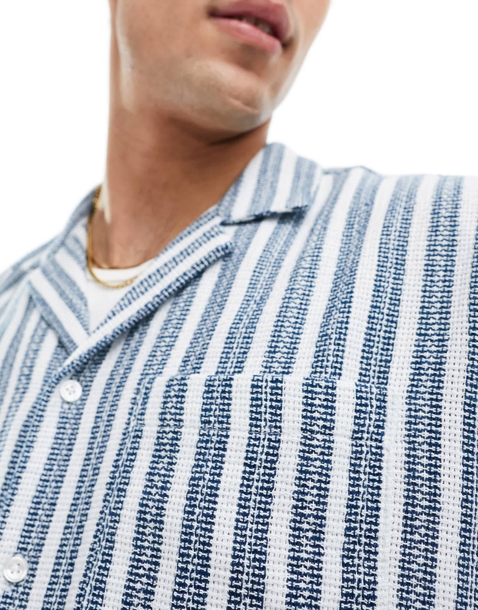 New Look short sleeved textured stripe patterned shirt in navy - ASOS Sample Sale EU Store
