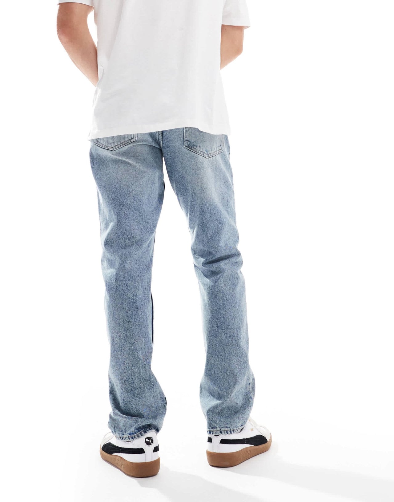 New Look straight fit jeans in light blue - ASOS Sample Sale EU Store