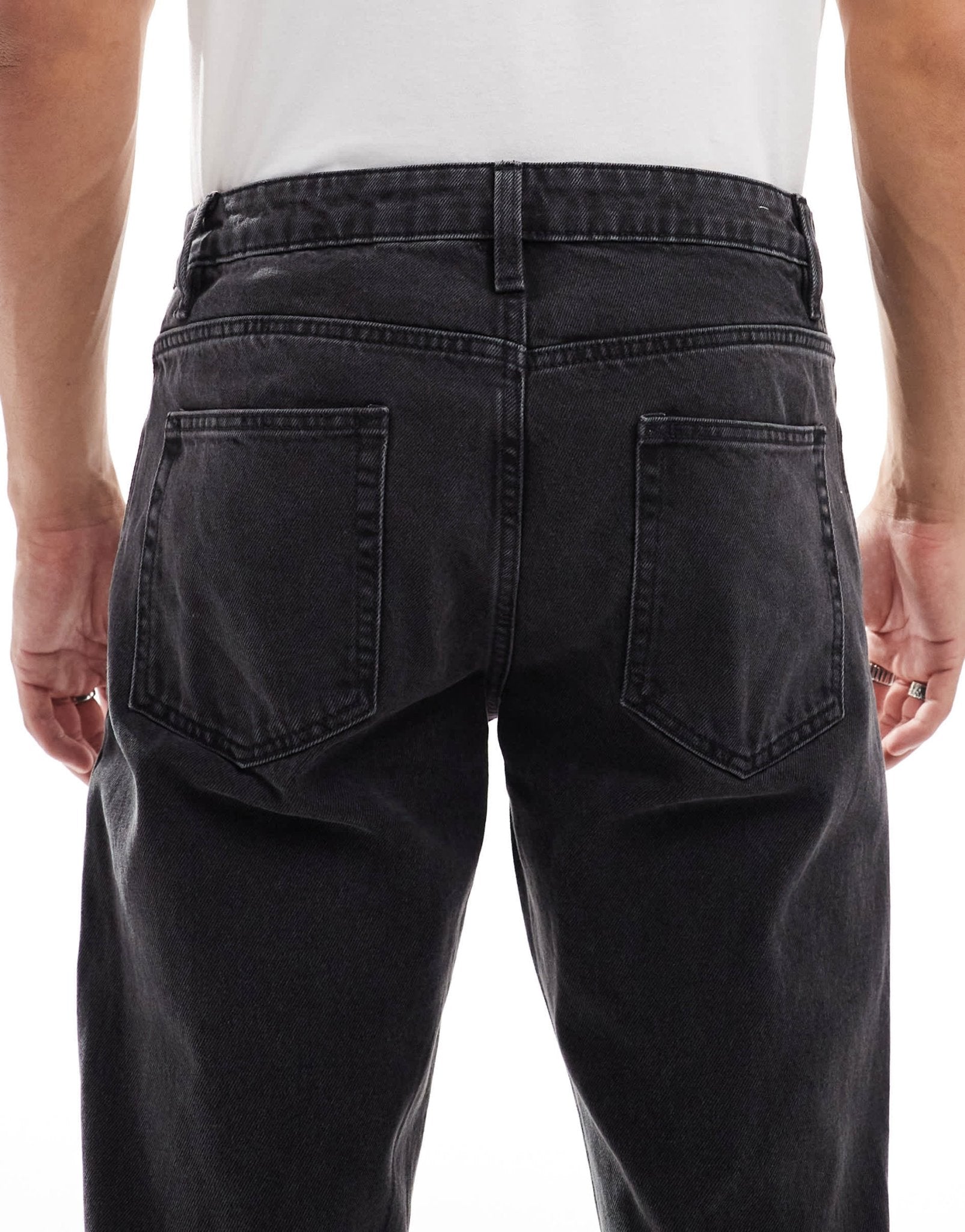 New Look straight leg jeans in washed black - ASOS Sample Sale EU Store