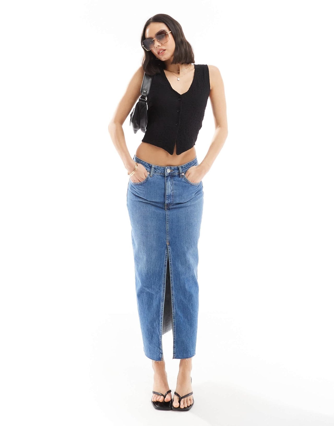 New Look textured button down waistcoat in black - ASOS Sample Sale EU Store