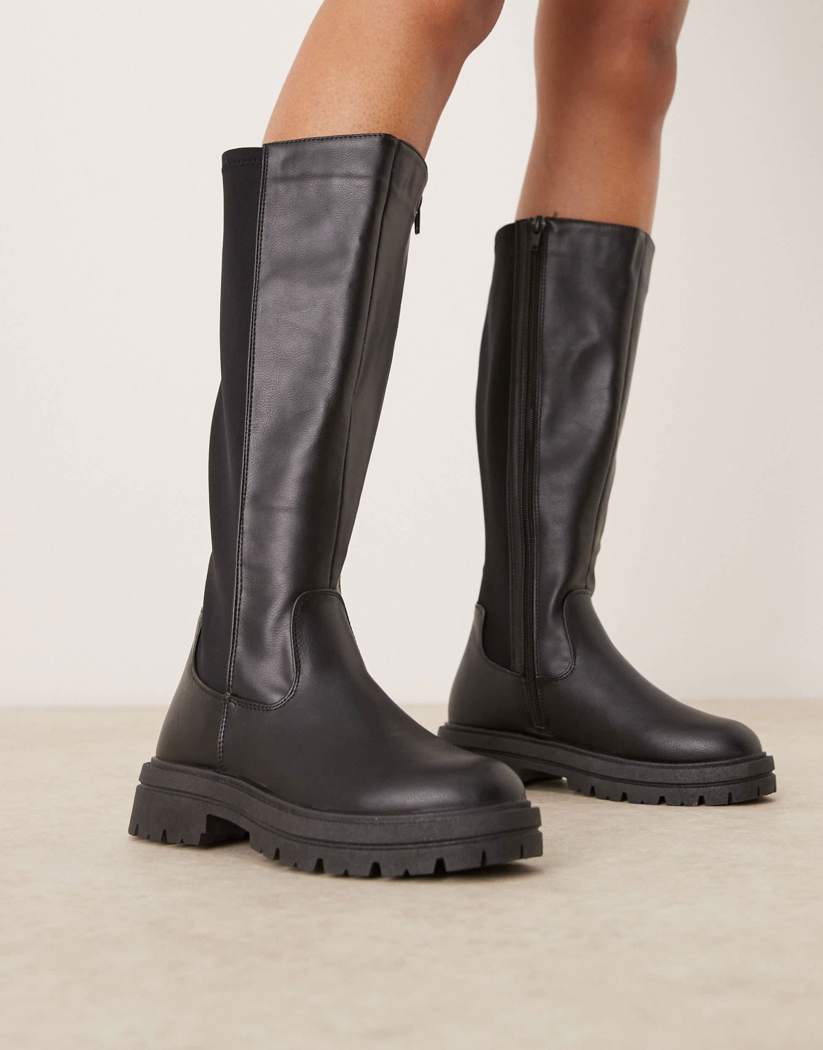 New Look Wide Fit chunky knee boot in black - ASOS Sample Sale EU Store