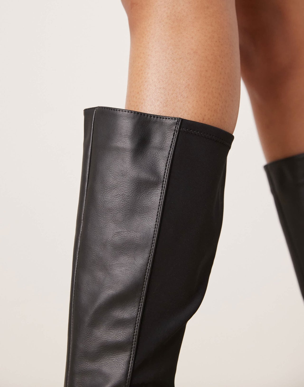 New Look Wide Fit chunky knee boot in black - ASOS Sample Sale EU Store