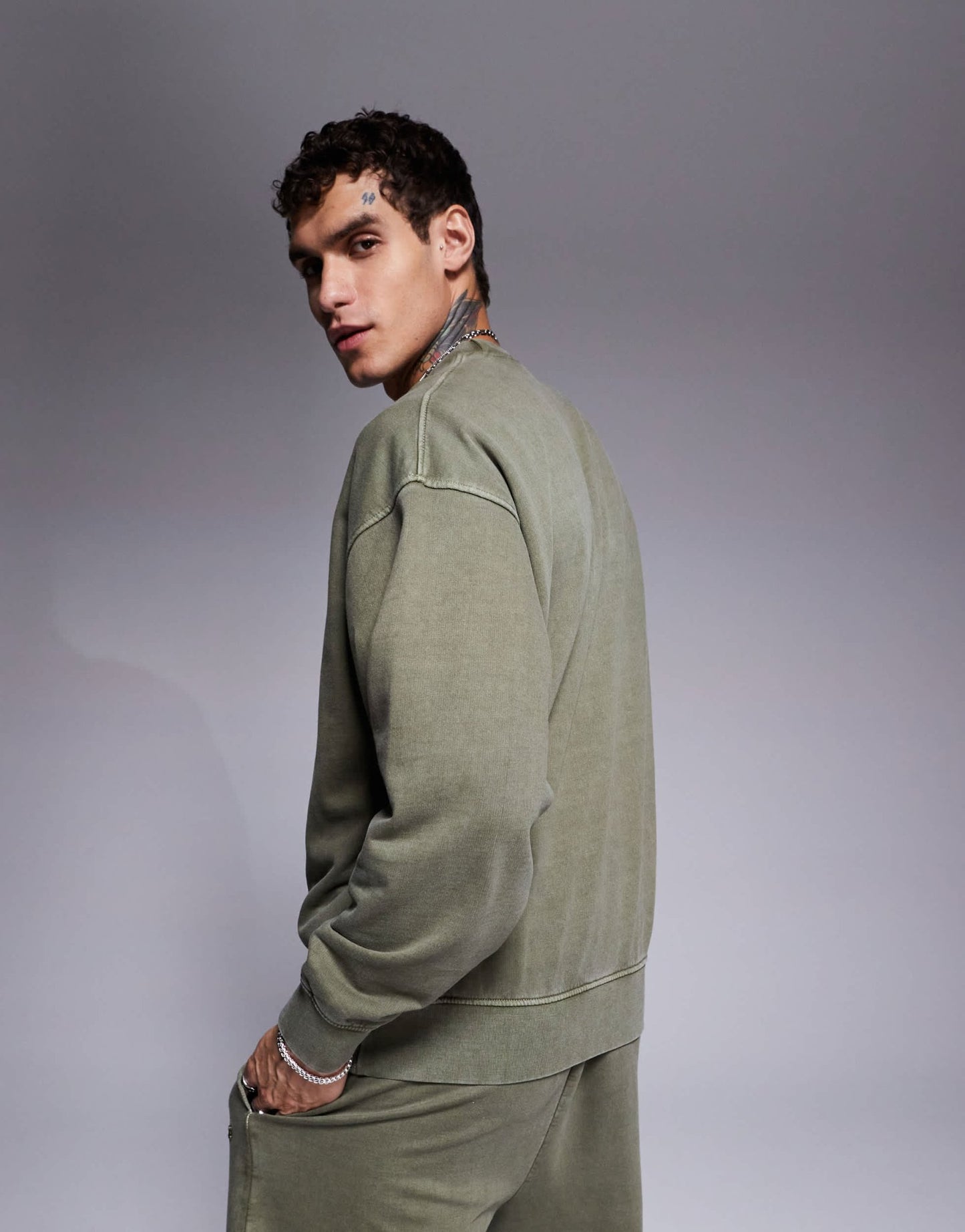 Nicce co - ord logo washed crew neck sweat in khaki - ASOS Sample Sale EU Store