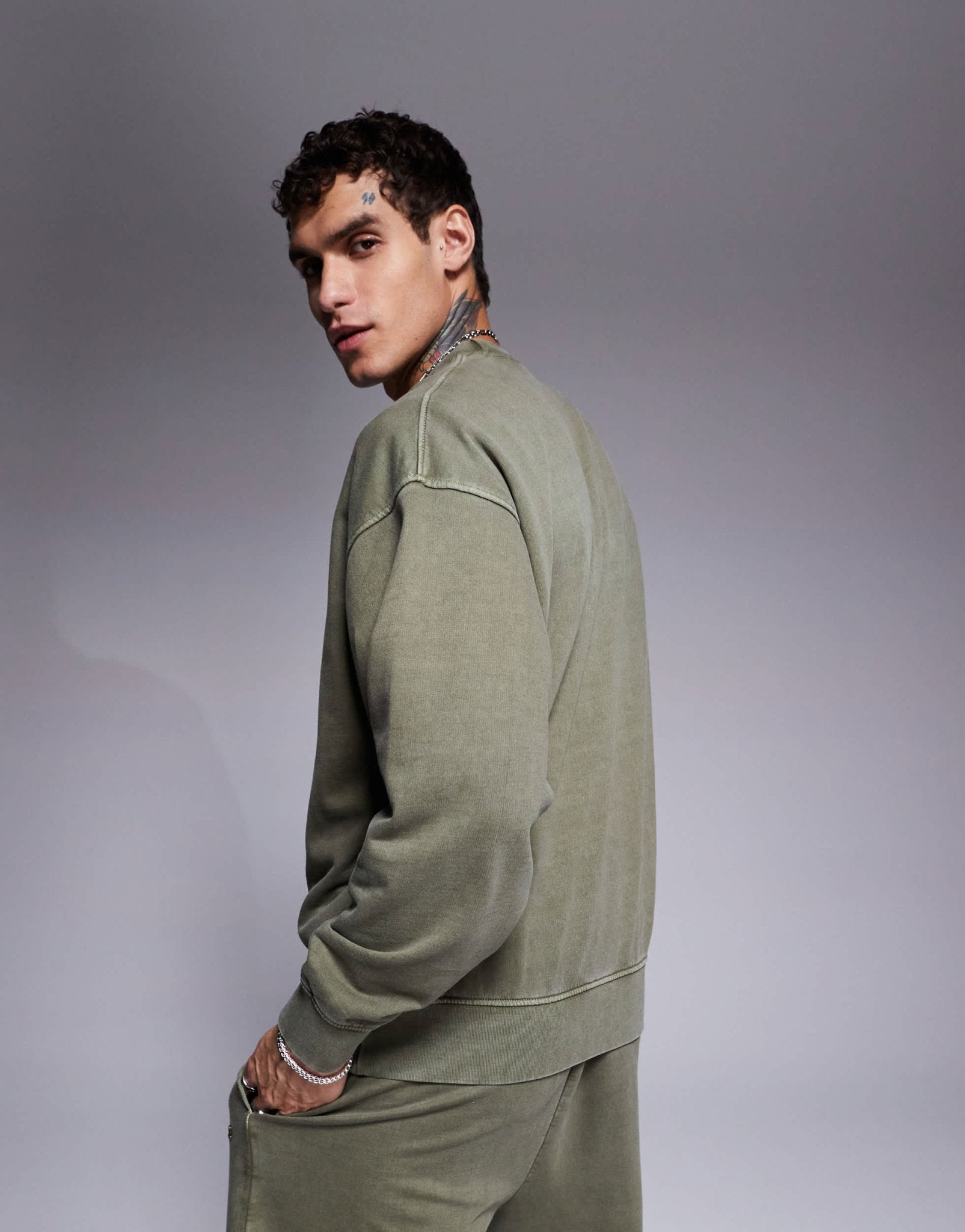 Nicce co - ord logo washed crew neck sweat in khaki - ASOS Sample Sale EU Store