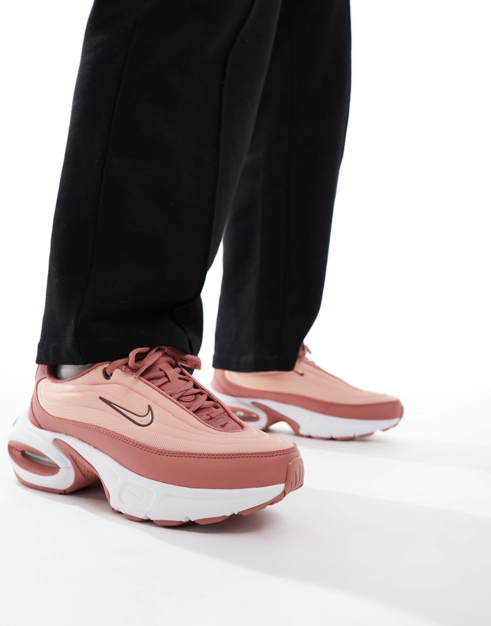 Nike Air Max Portal unisex trainers in pink and white - ASOS Sample Sale EU Store