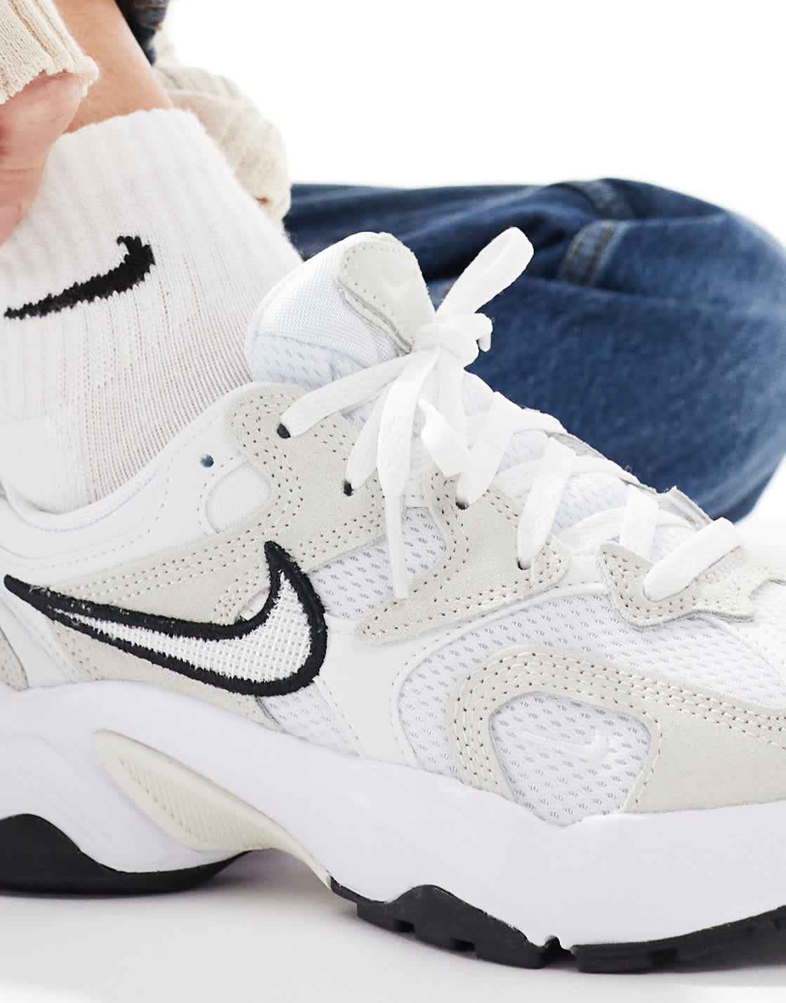 Nike AL8 Run Inspo trainers in white - WHITE - ASOS Sample Sale EU Store