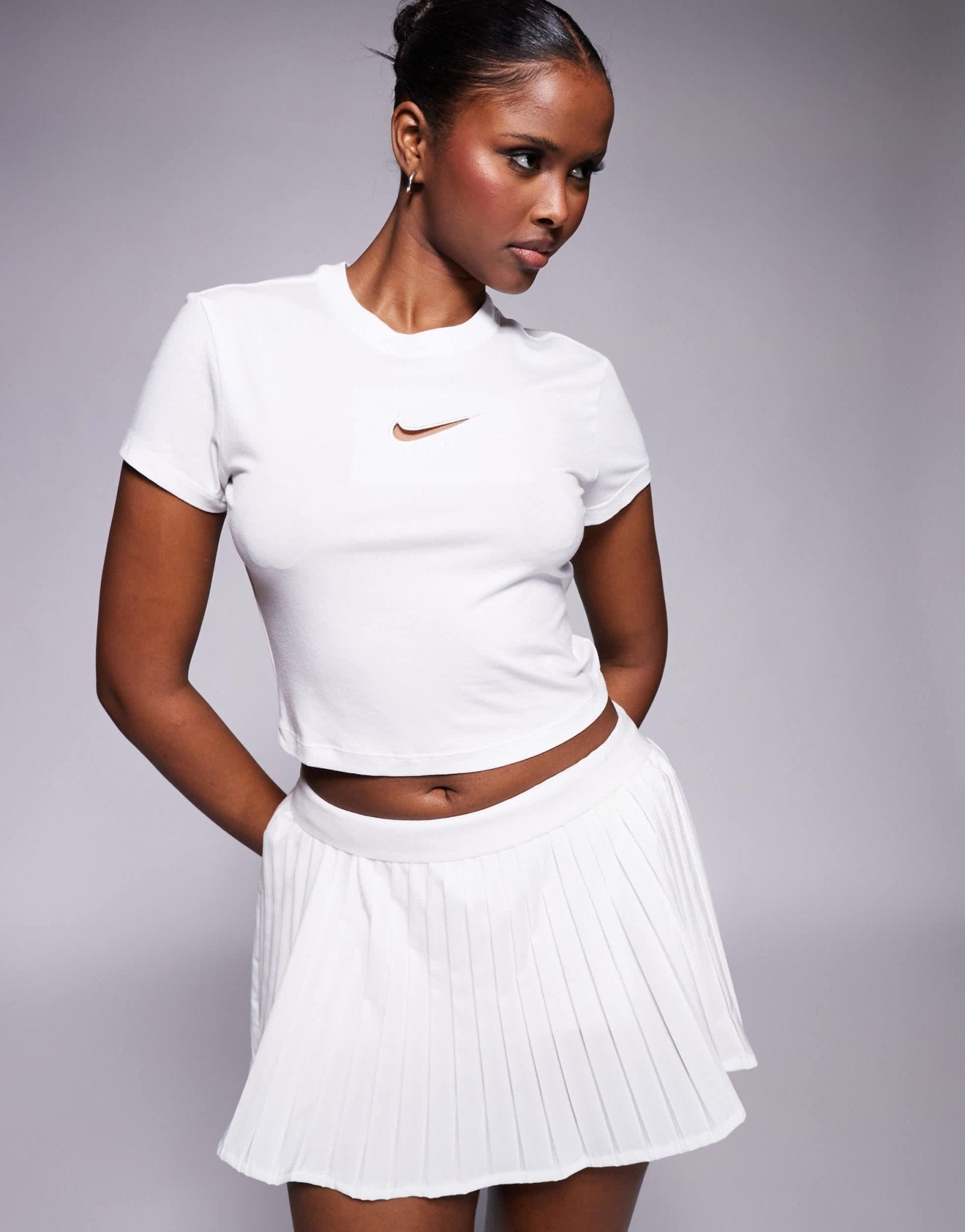 Nike Chill cropped t-shirt in white - ASOS Sample Sale EU Store