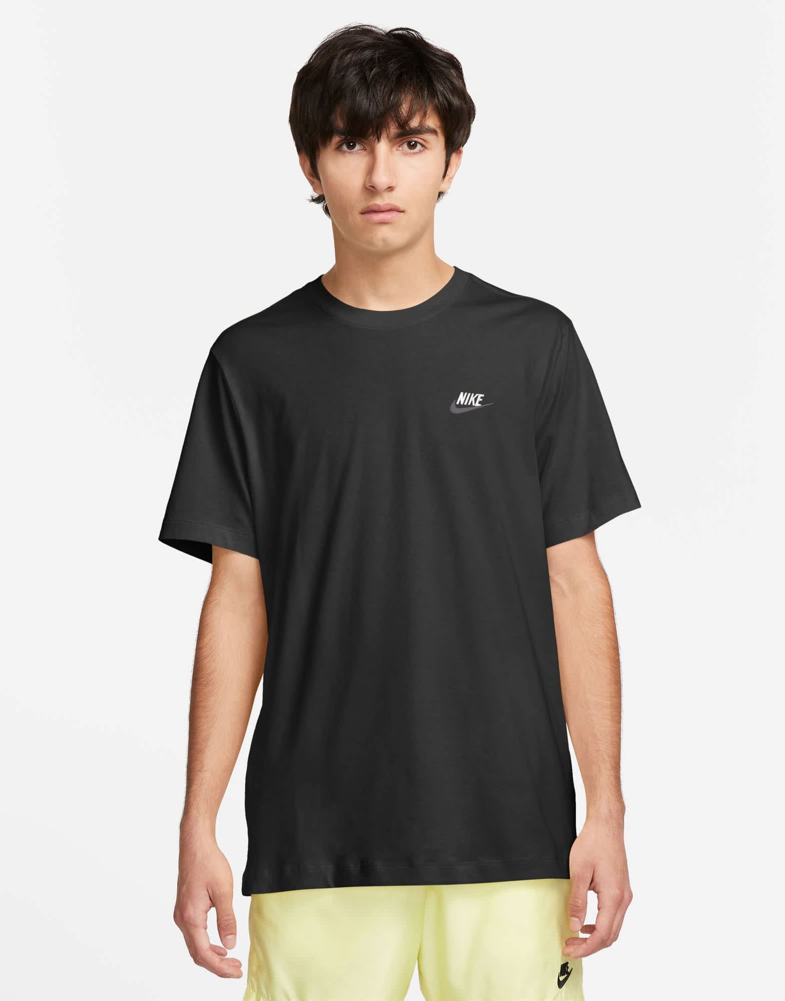 Nike Club t-shirt in black and white detail - ASOS Sample Sale EU Store