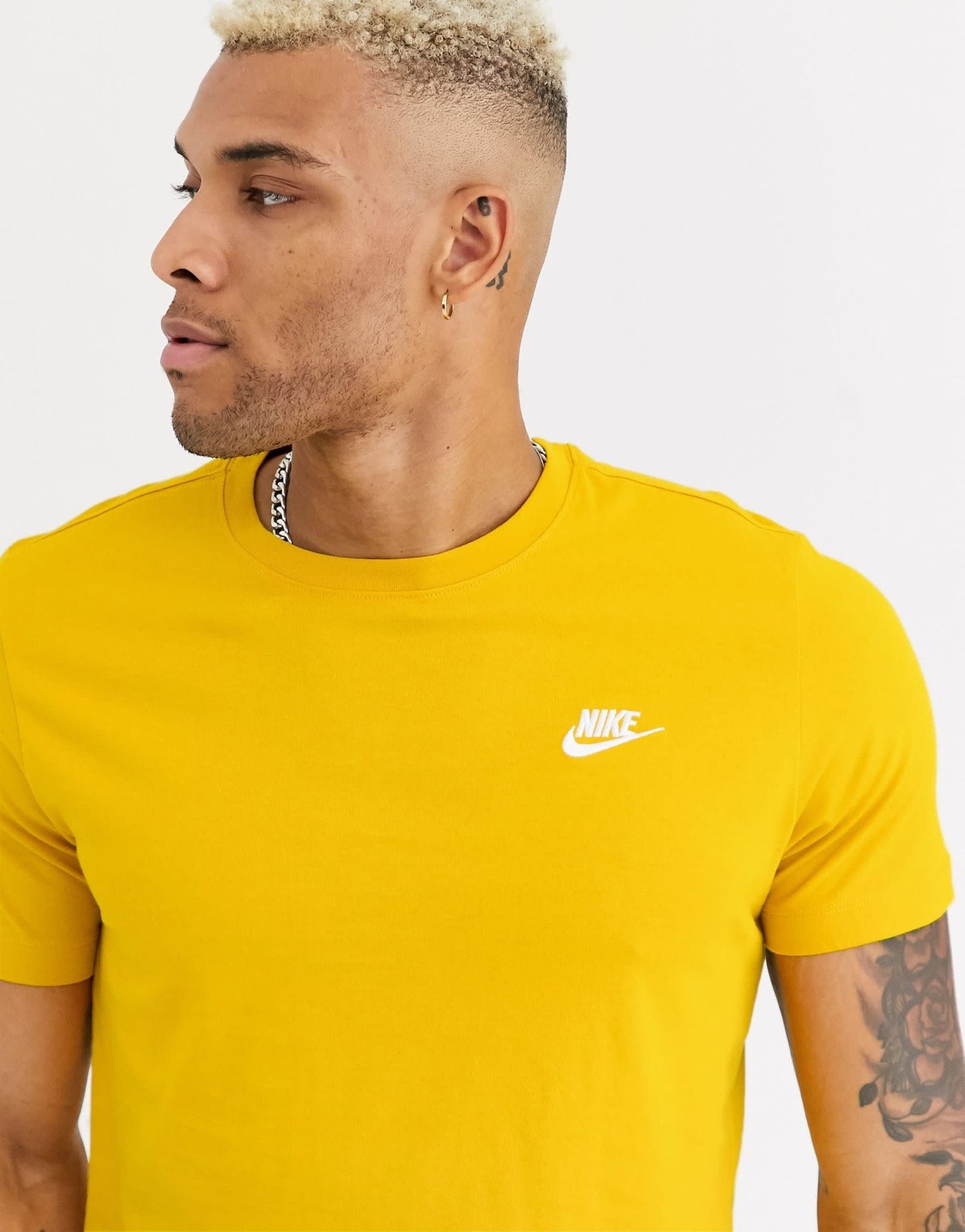 Nike Club t-shirt in yellow - ASOS Sample Sale EU Store