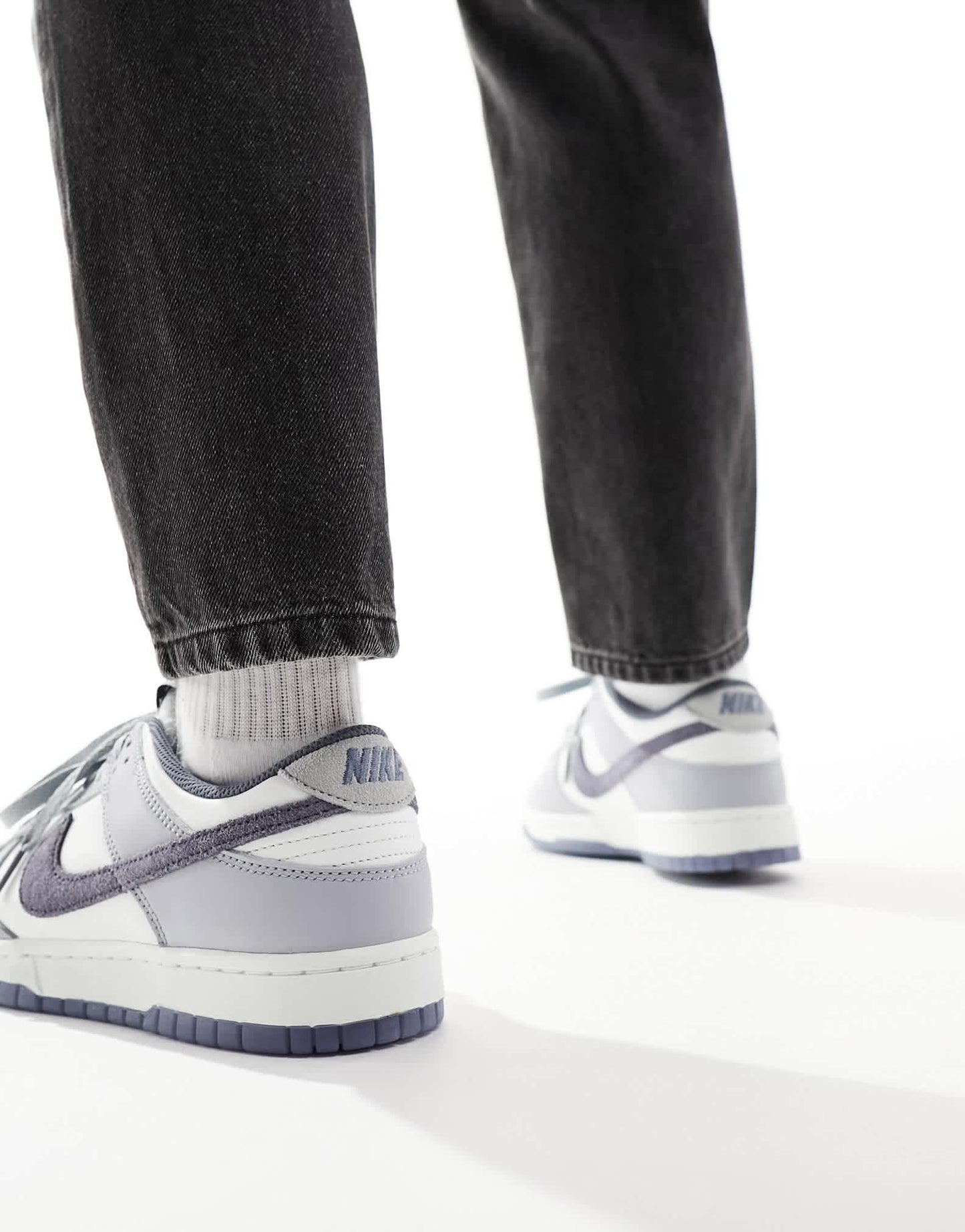 Nike Dunk Low Retro trainers in white and grey - ASOS Sample Sale EU Store