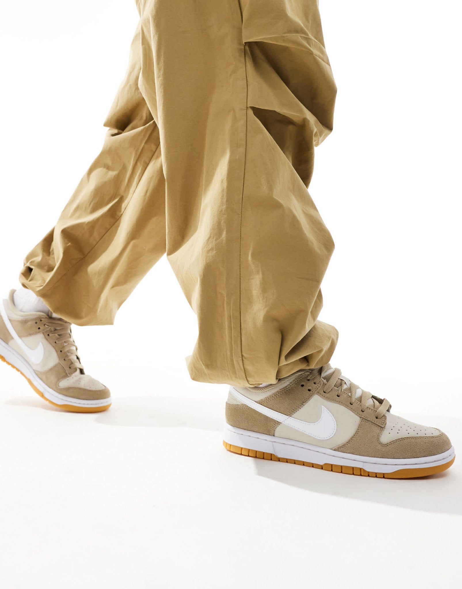 Nike Dunk low trainers in cream and orewood brown - ASOS Sample Sale EU Store