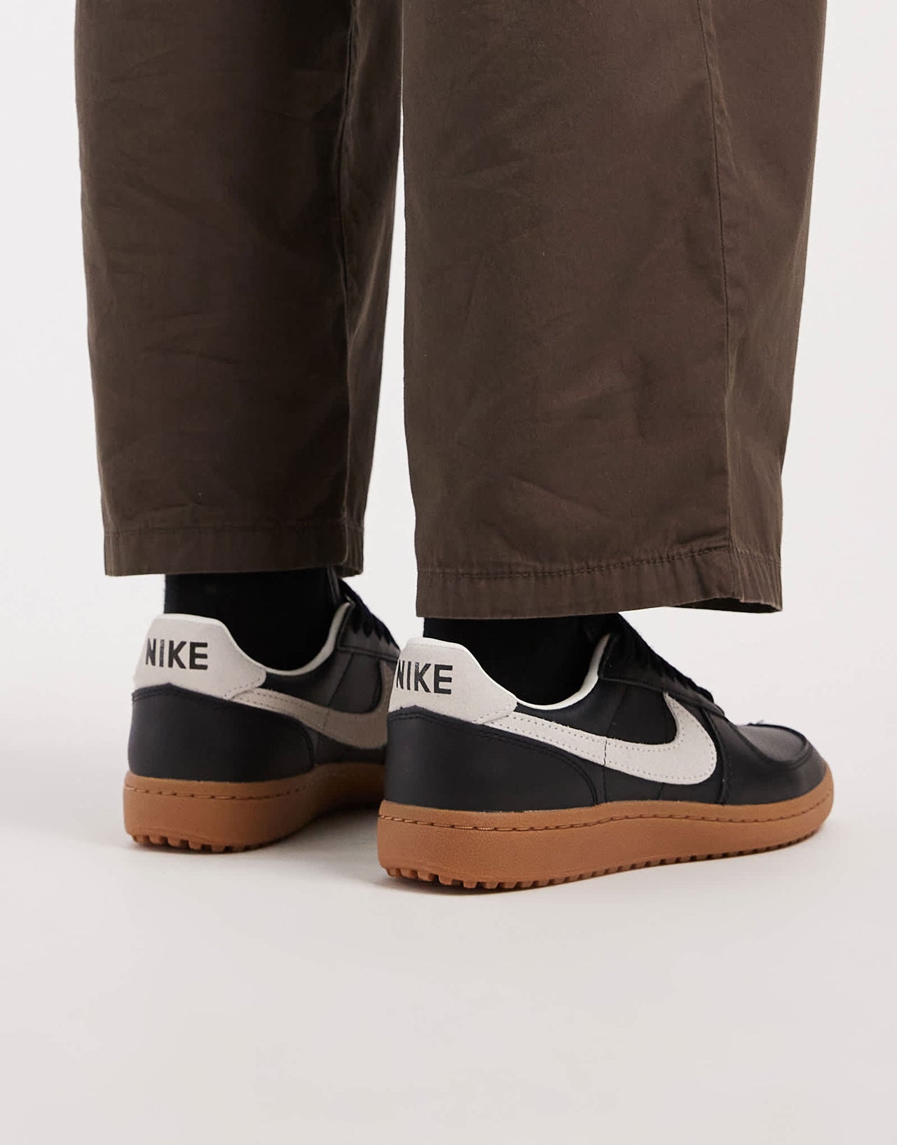 Nike Field General 82 SP trainers in black and sail - ASOS Sample Sale EU Store