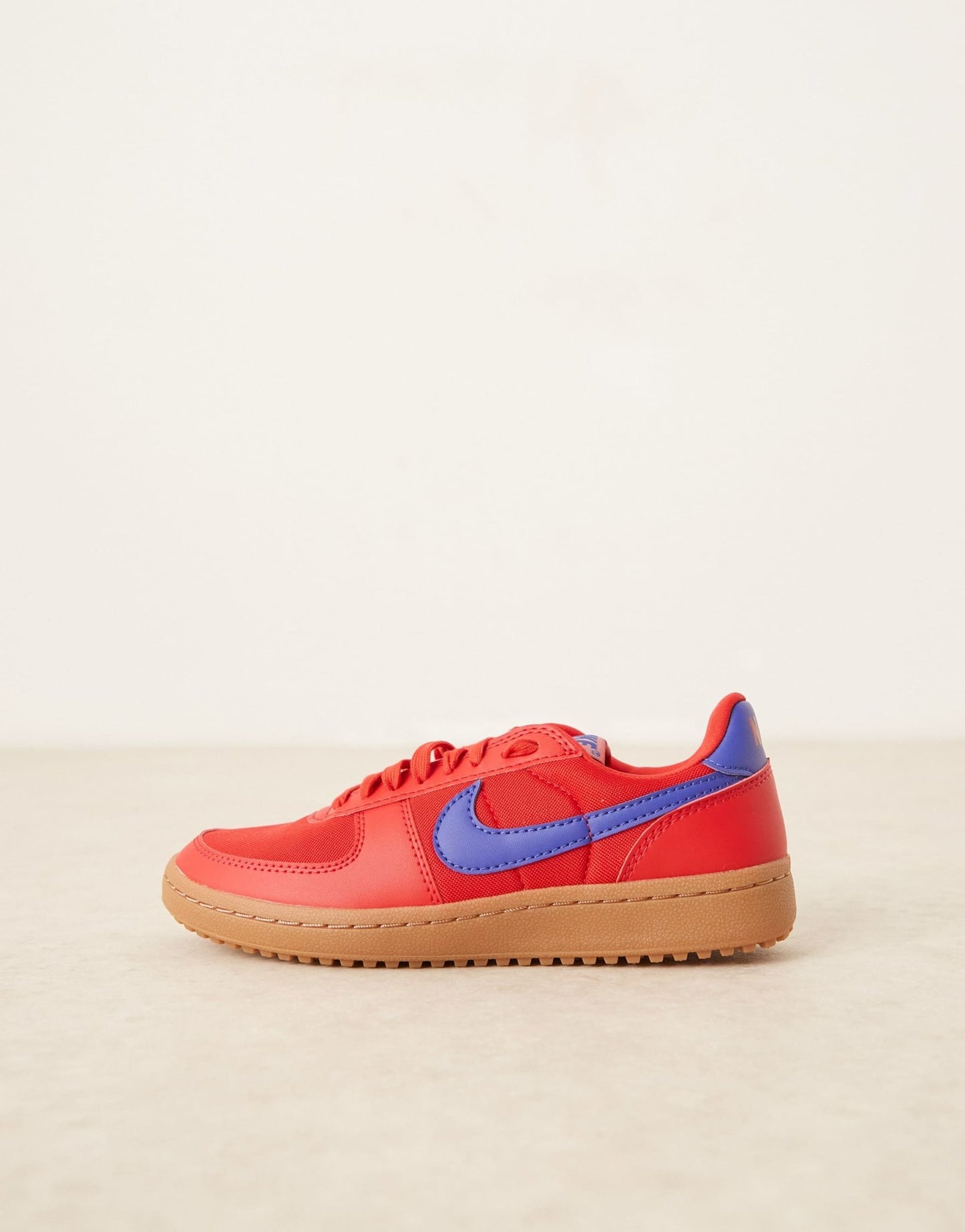 Nike Field General trainers in red and blue - ASOS Sample Sale EU Store