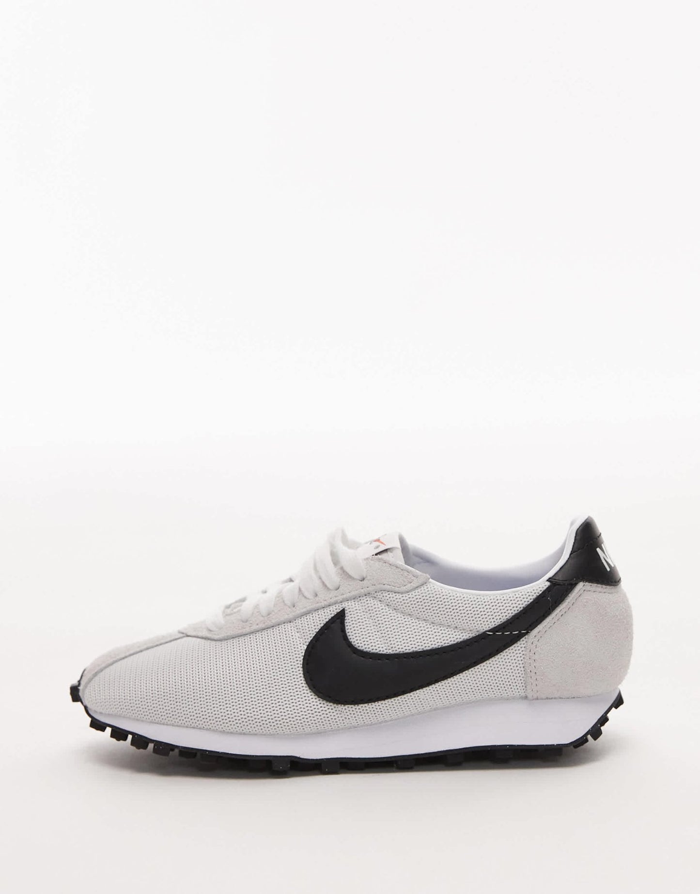Nike LD - 1000 unisex trainers in white and black - ASOS Sample Sale EU Store