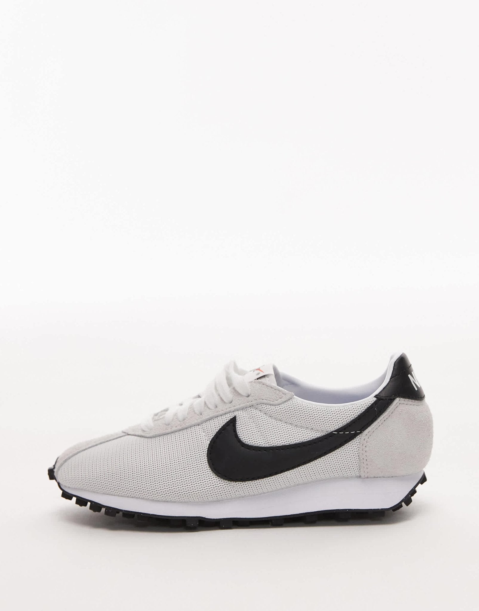 Nike LD - 1000 unisex trainers in white and black - ASOS Sample Sale EU Store