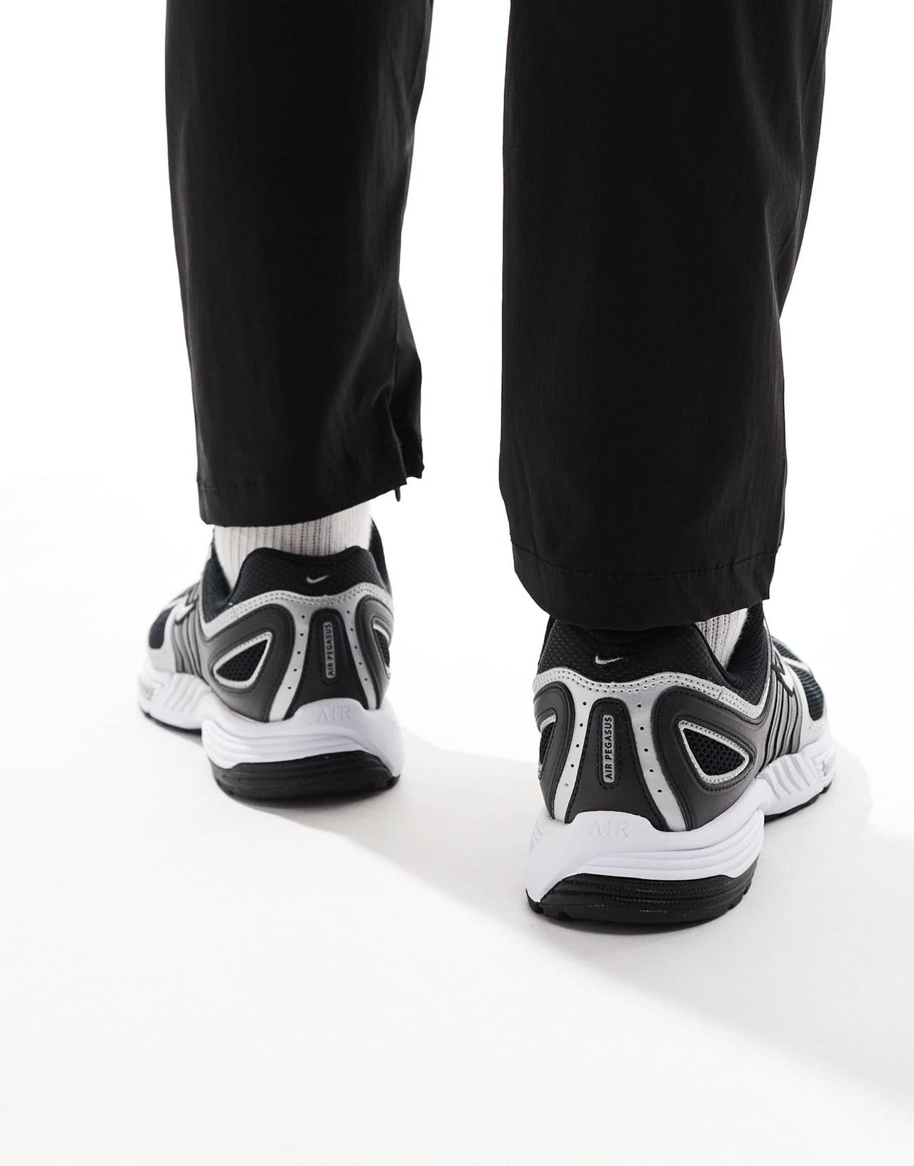 Nike Pegasus 2005 trainers in black and metallic silver - ASOS Sample Sale EU Store