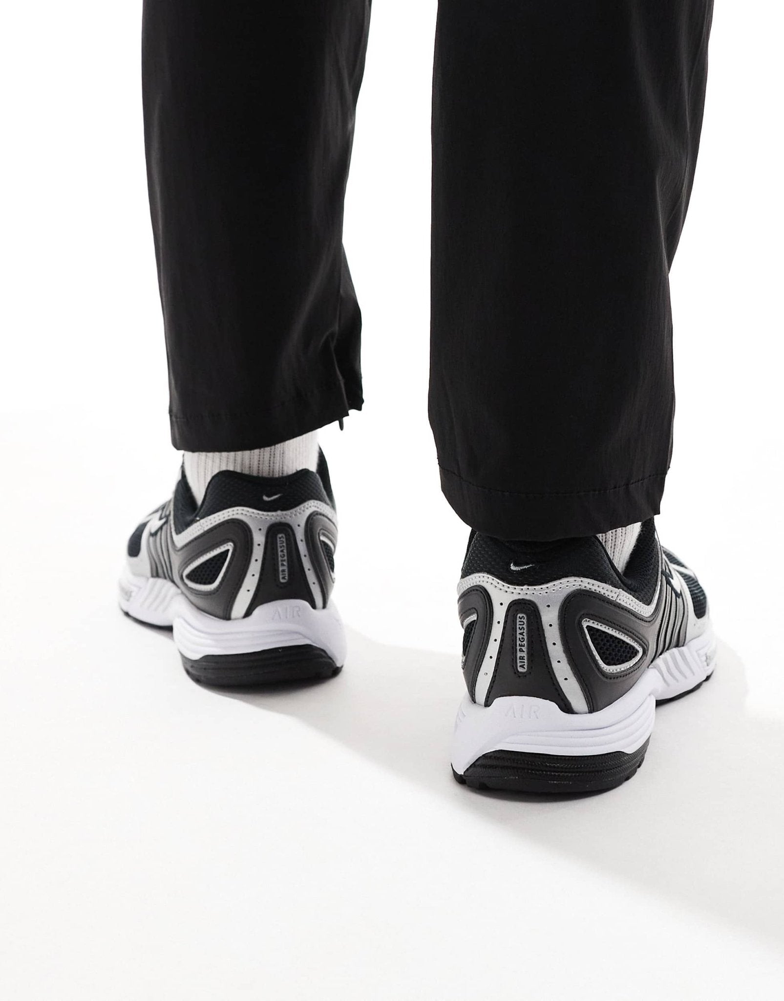 Nike Pegasus 2005 trainers in black and metallic silver - ASOS Sample Sale EU Store