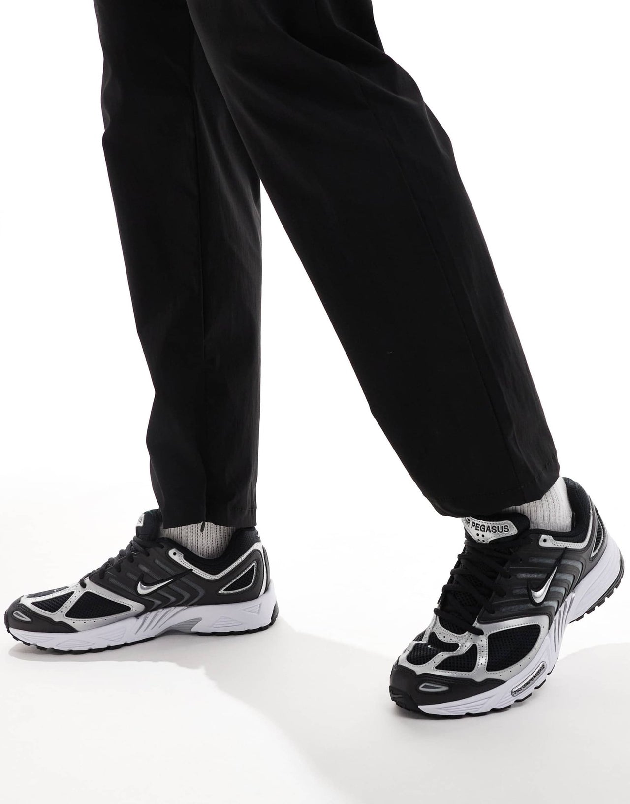 Nike Pegasus 2005 trainers in black and metallic silver - ASOS Sample Sale EU Store