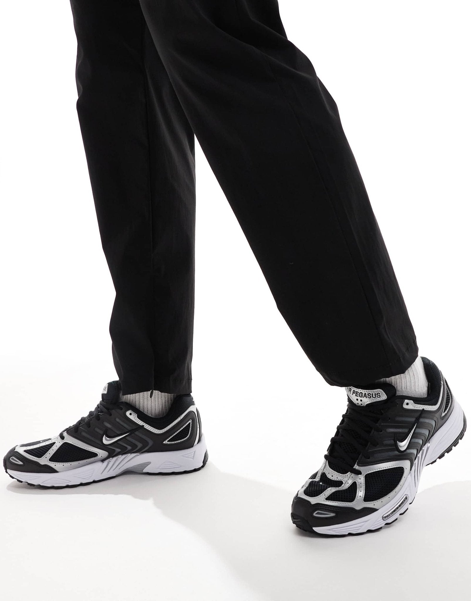 Nike Pegasus 2005 trainers in black and metallic silver - ASOS Sample Sale EU Store