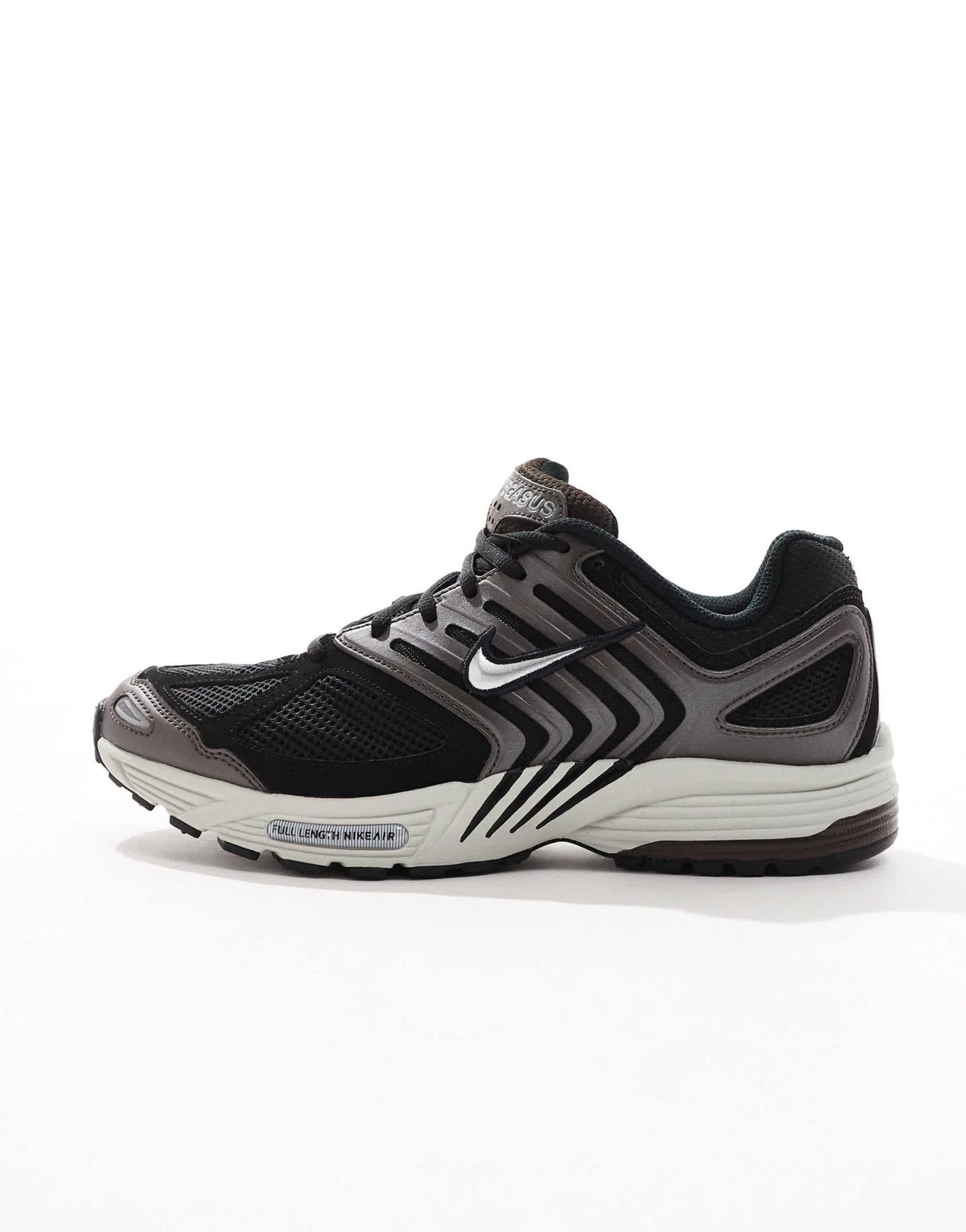 Nike Pegasus 2005 trainers in brown and metallic silver - ASOS Sample Sale EU Store