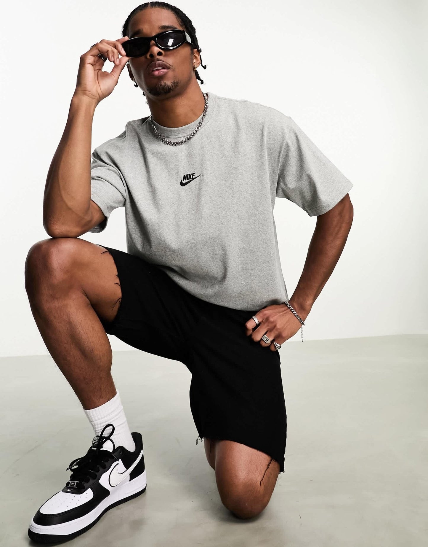 Nike Premium Essential Sust t-shirt in grey - ASOS Sample Sale EU Store